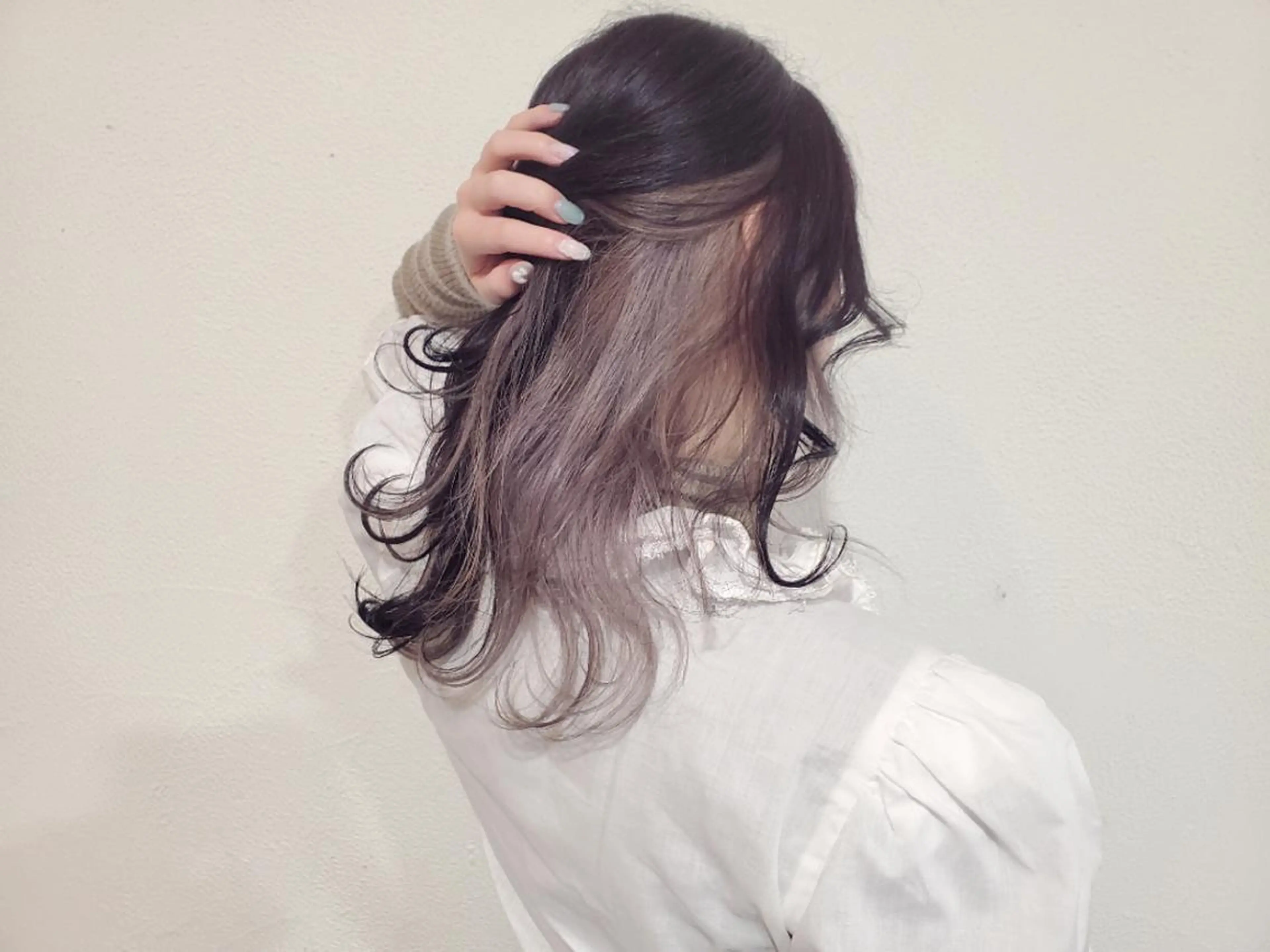カラー ロング パ ルのヘアスタイル