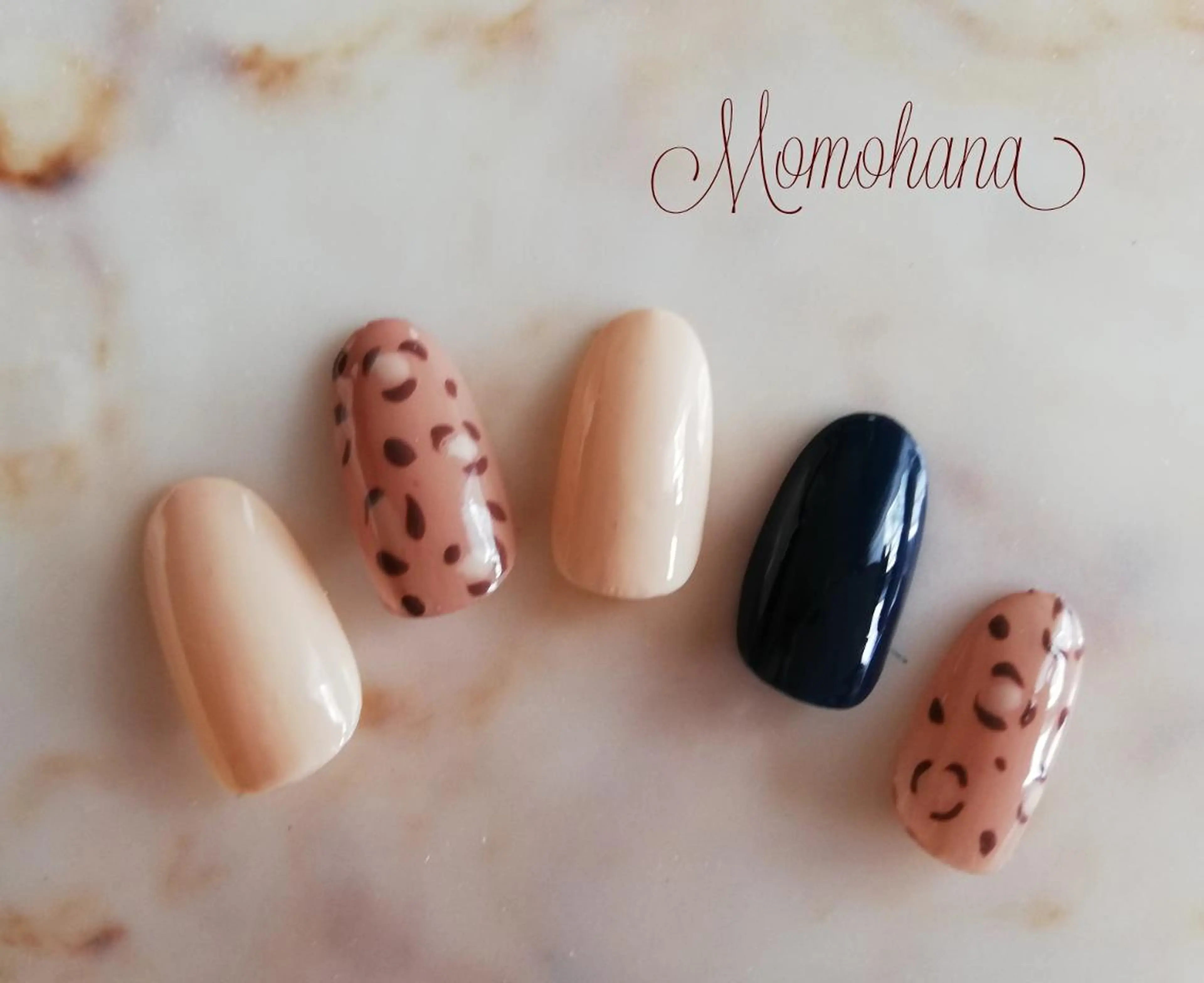 ネイル momohana  のネイルデザイン