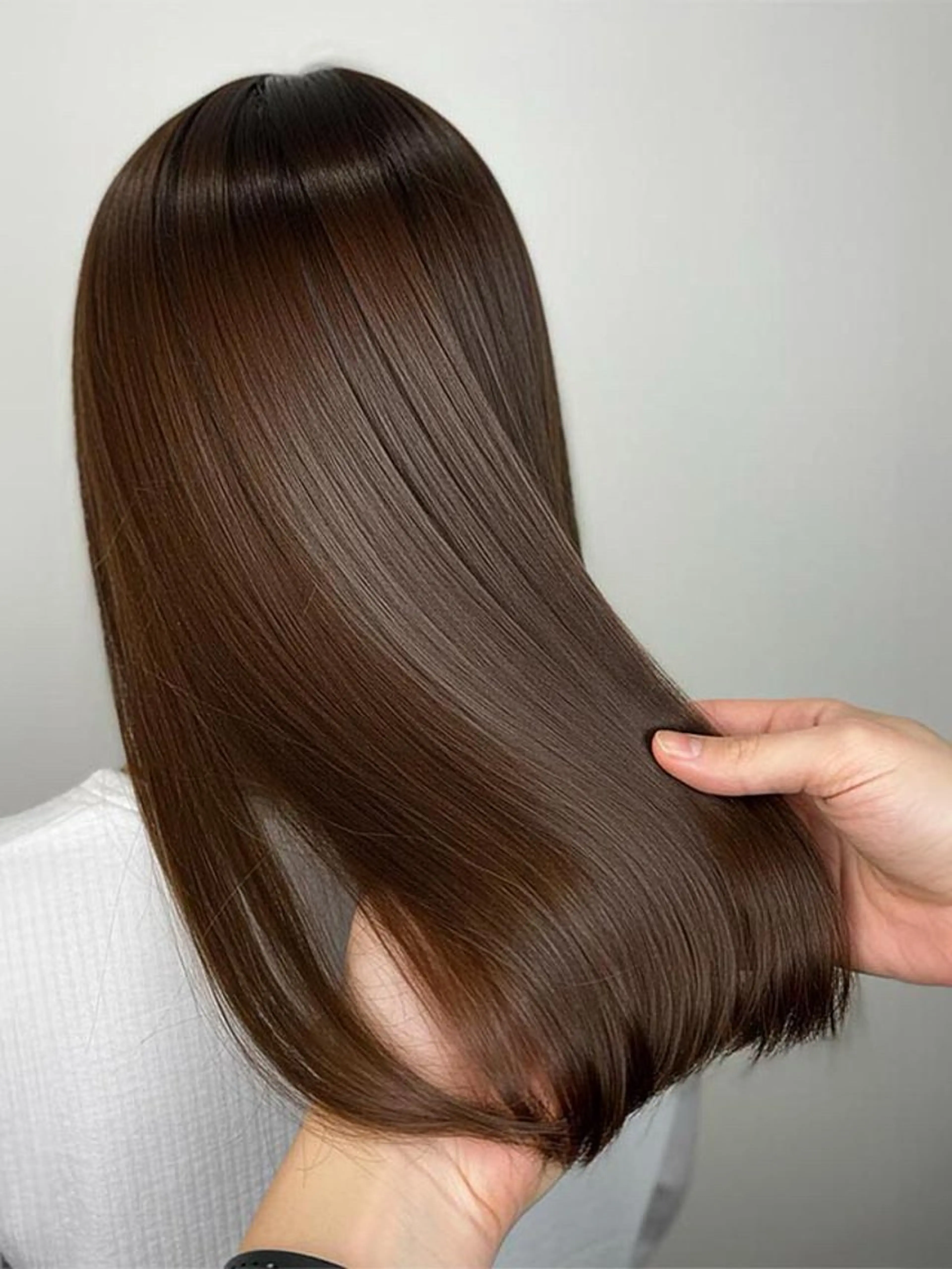 ロング 赤み消しオリーブ特化 柔らか縮毛矯正🌷辻のヘアスタイル