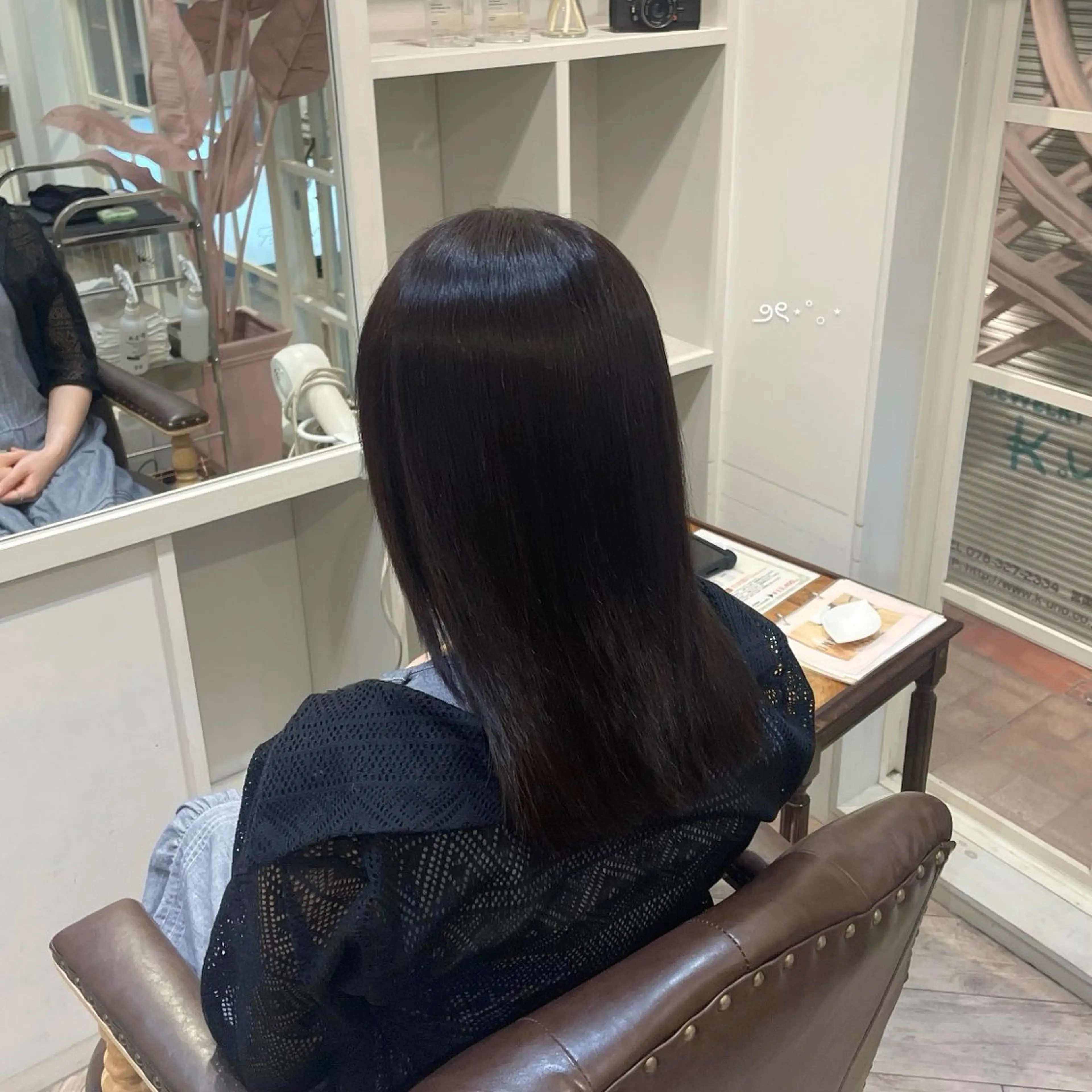 ミディアム カラー tsumugi / ワンカラーのヘアスタイル