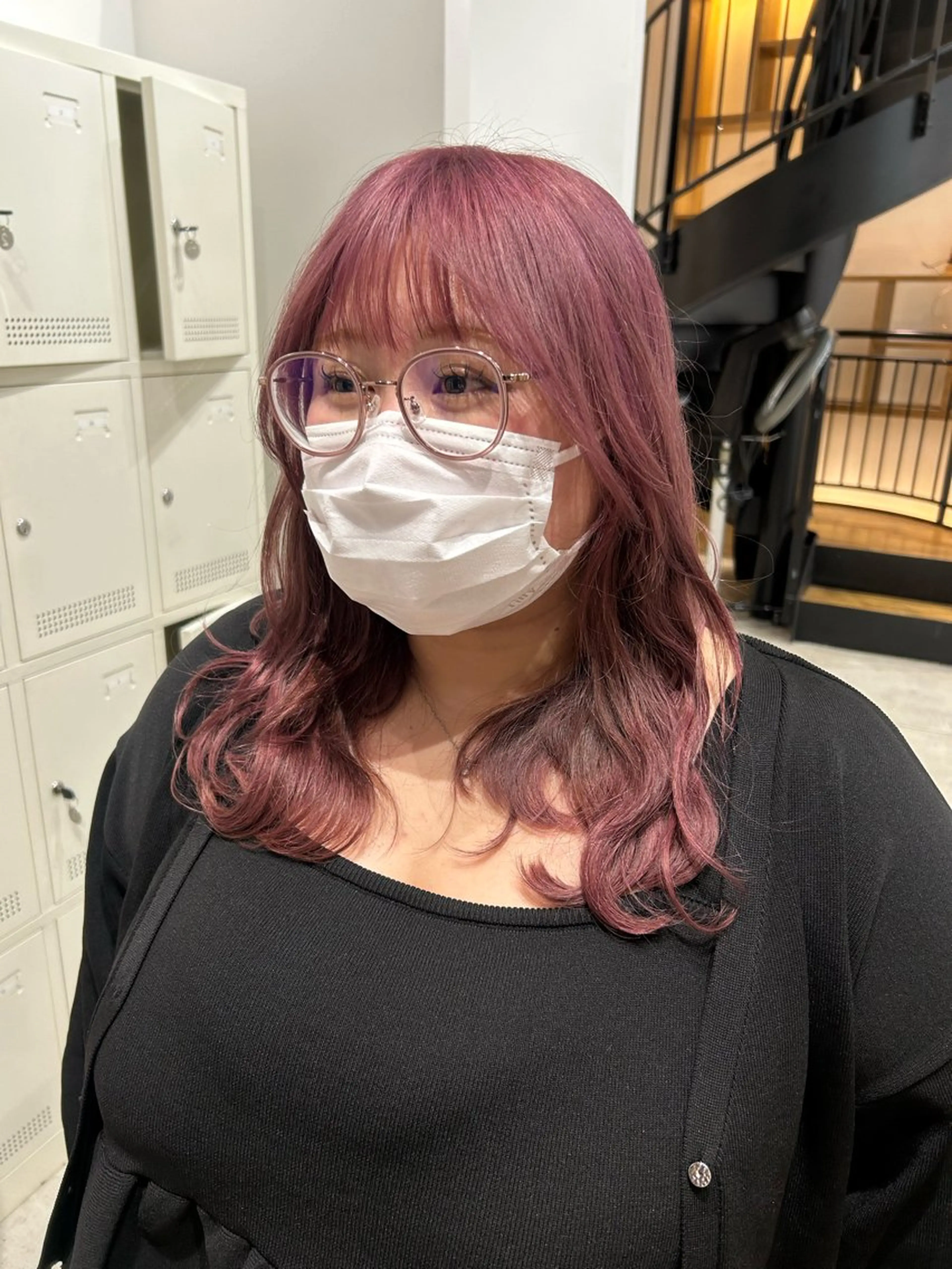 セミロング カラー ヘアアレンジ ブリーチ ピンクカラー カット ヘアカラー トリートメント yuka .のヘアスタイル