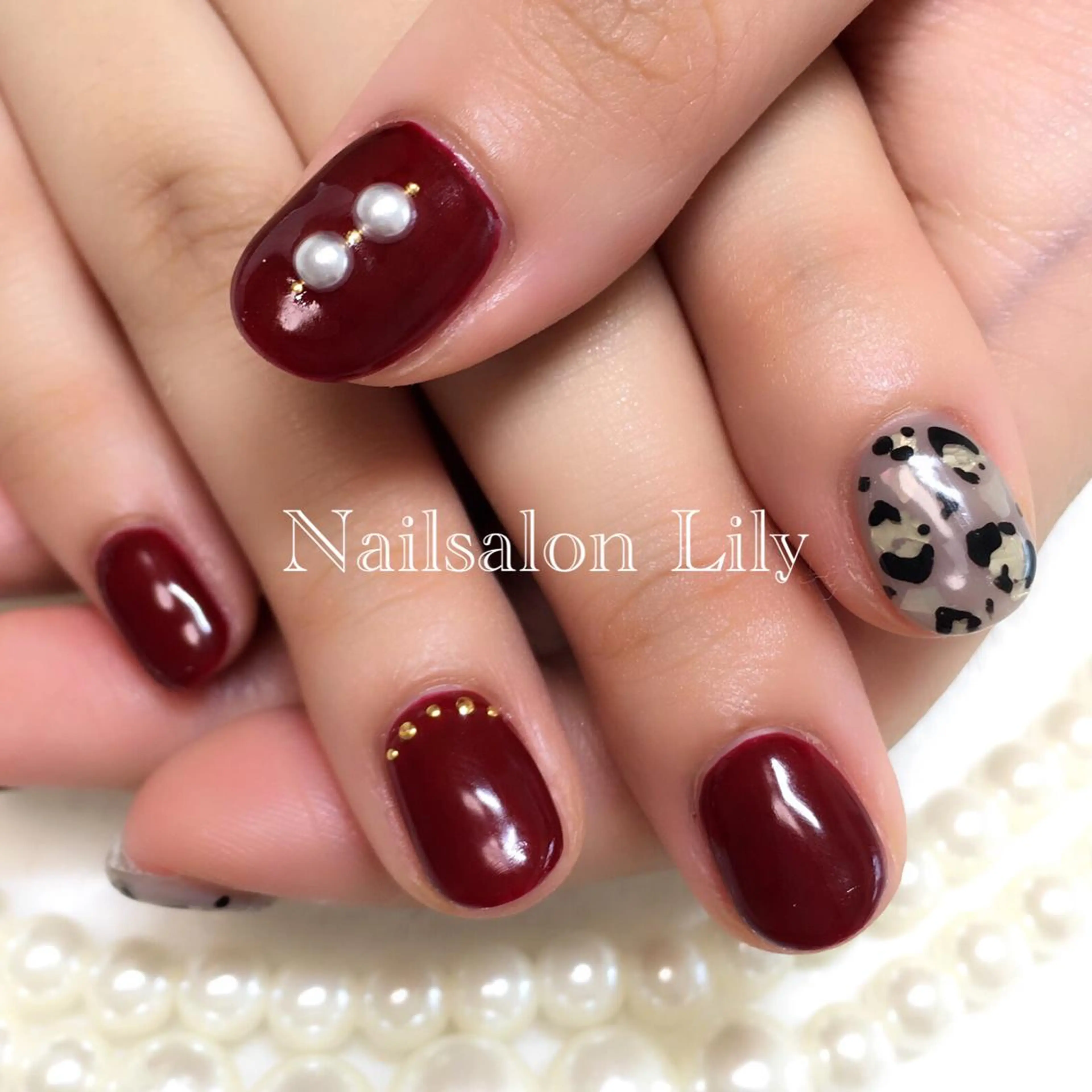 ネイル アニマル柄 ボルドー Lily*nail 🌻Mii🌻のネイルデザイン