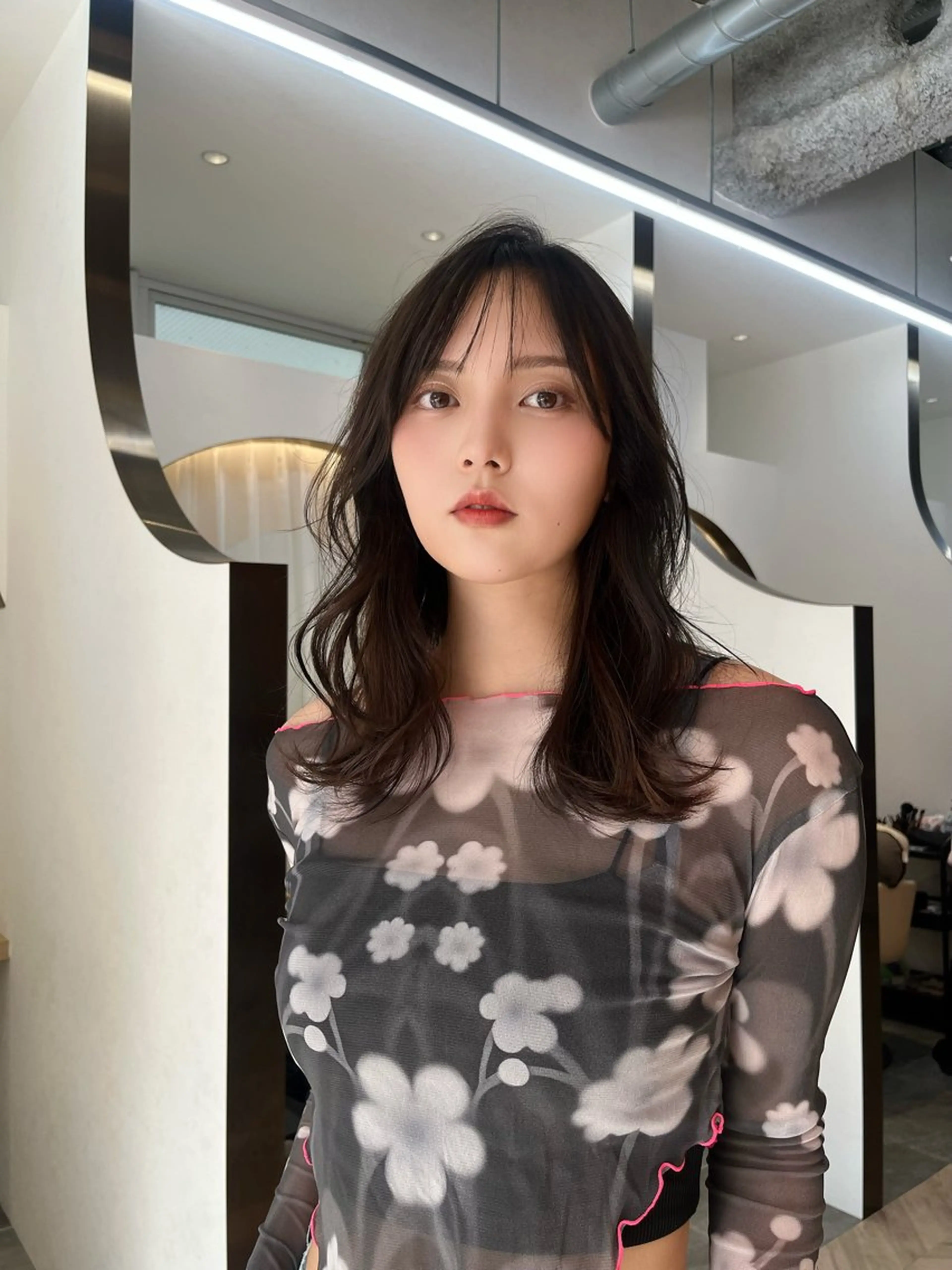 ミディアム カラー 柔らかい艶暖色 レイヤー🫧姫汝のヘアスタイル