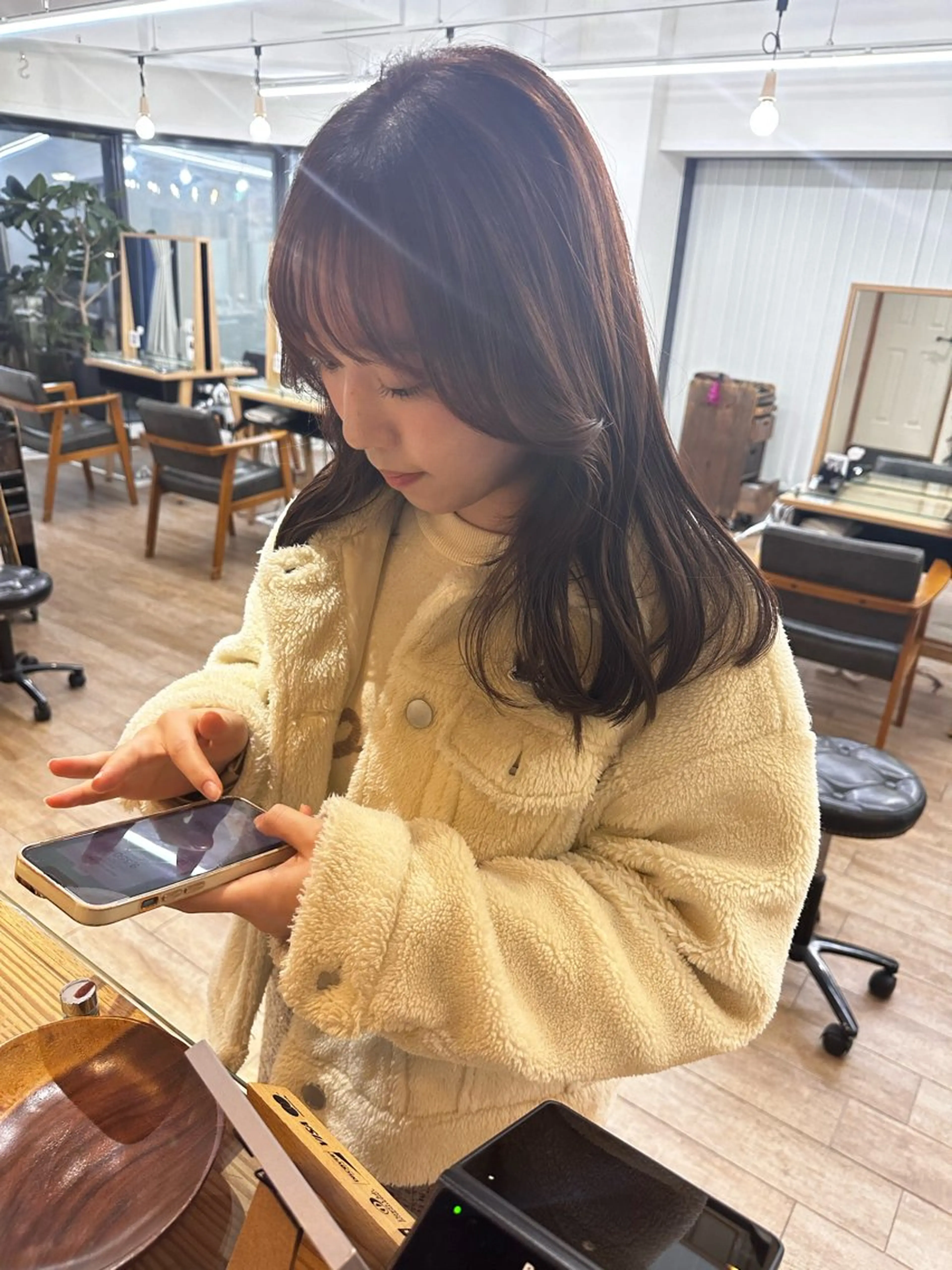 ロング カラー パーマ ヘアアレンジ メンズ キッズ レイヤーカット 🌿透け感カラーのヘアスタイル