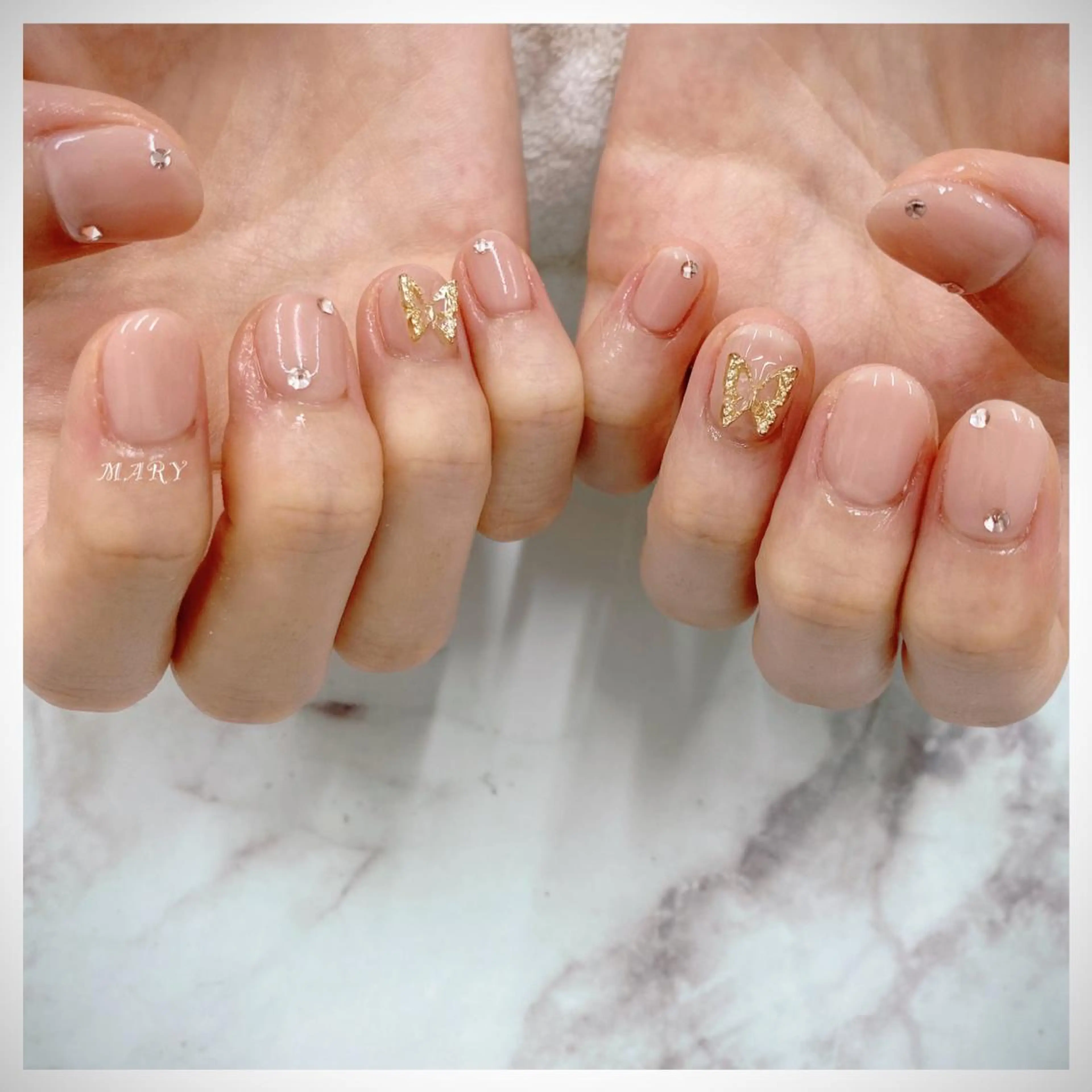 ネイル ニュアンスネイル ワンカラーネイル ハンドネイル Mary nail .narumiのネイルデザイン