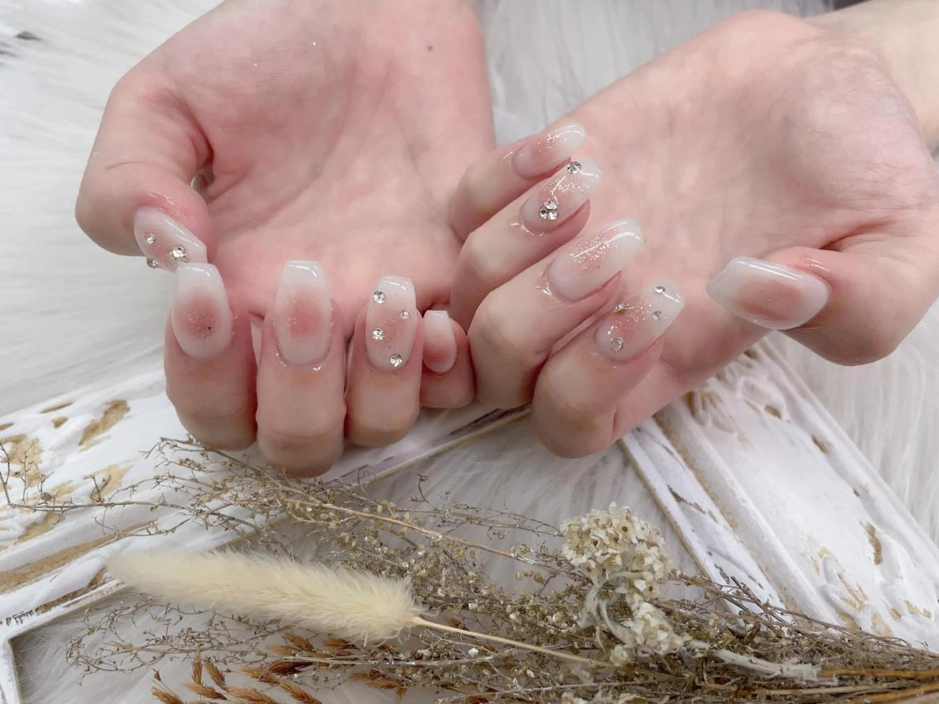 ネイル 🦋ネイルサロン ブラン🌈ゆりのネイルデザイン