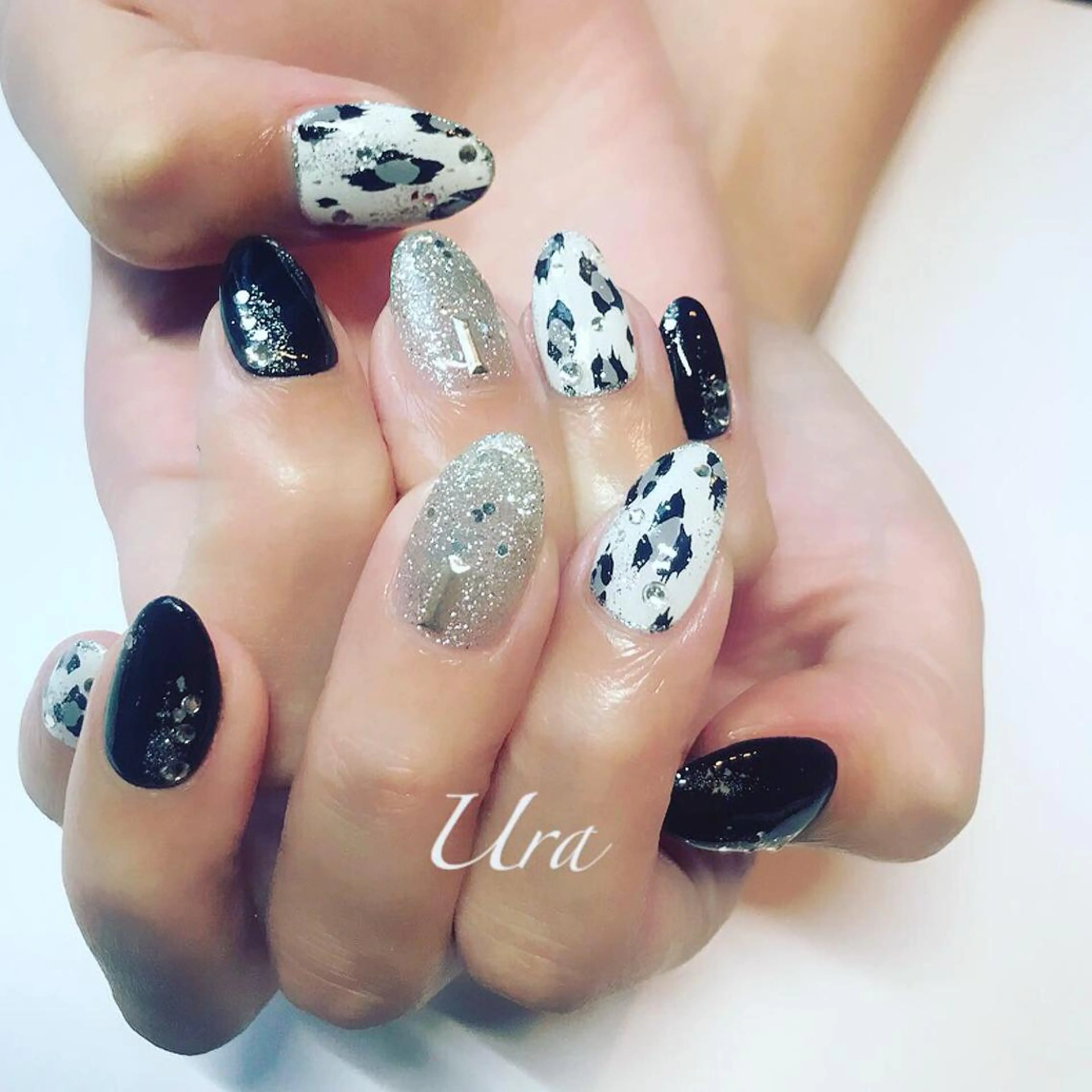 ネイル UrakoNail 《nail》のネイルデザイン