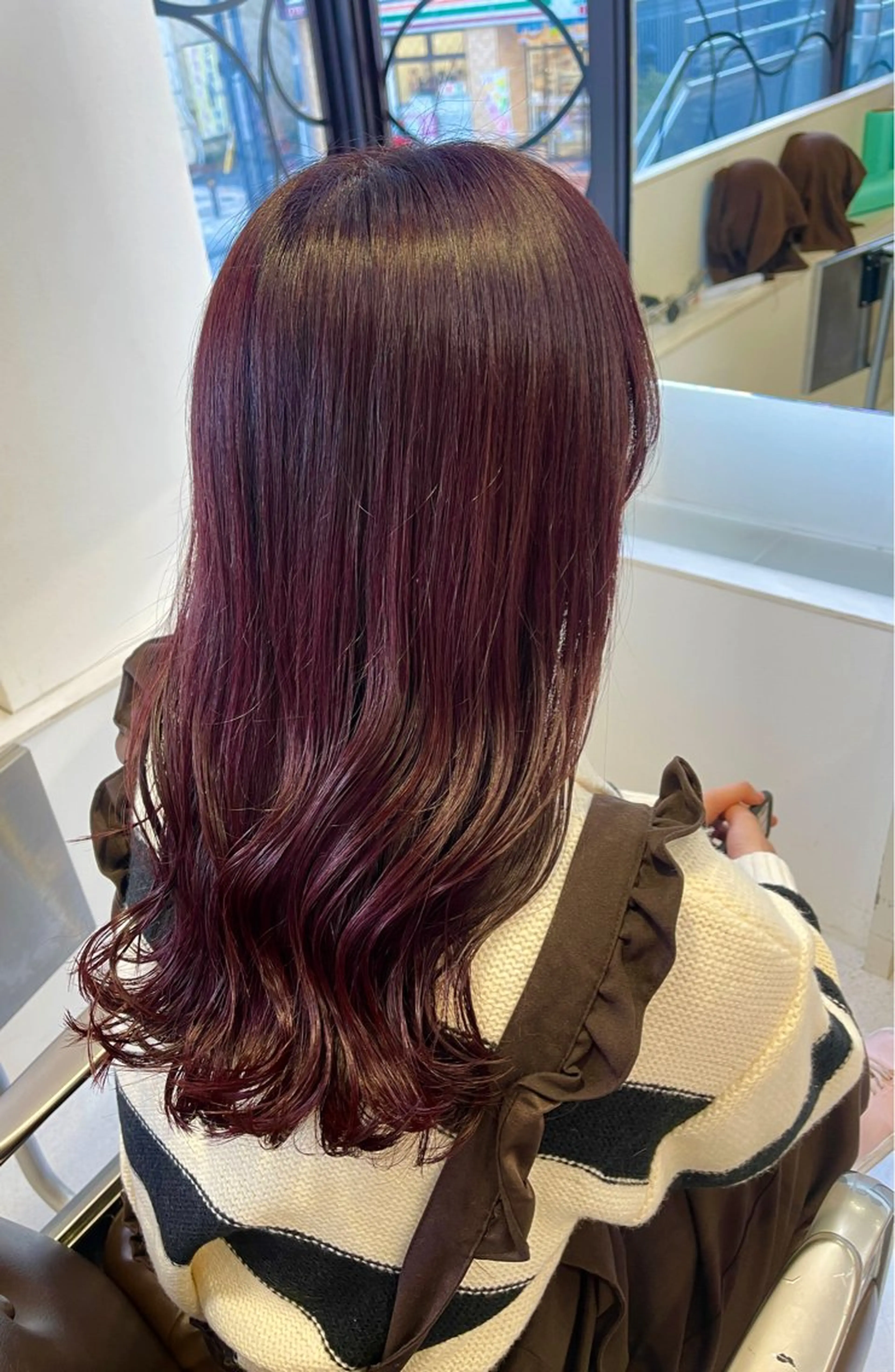 ロング カラー LABO. 門屋和香那のヘアスタイル