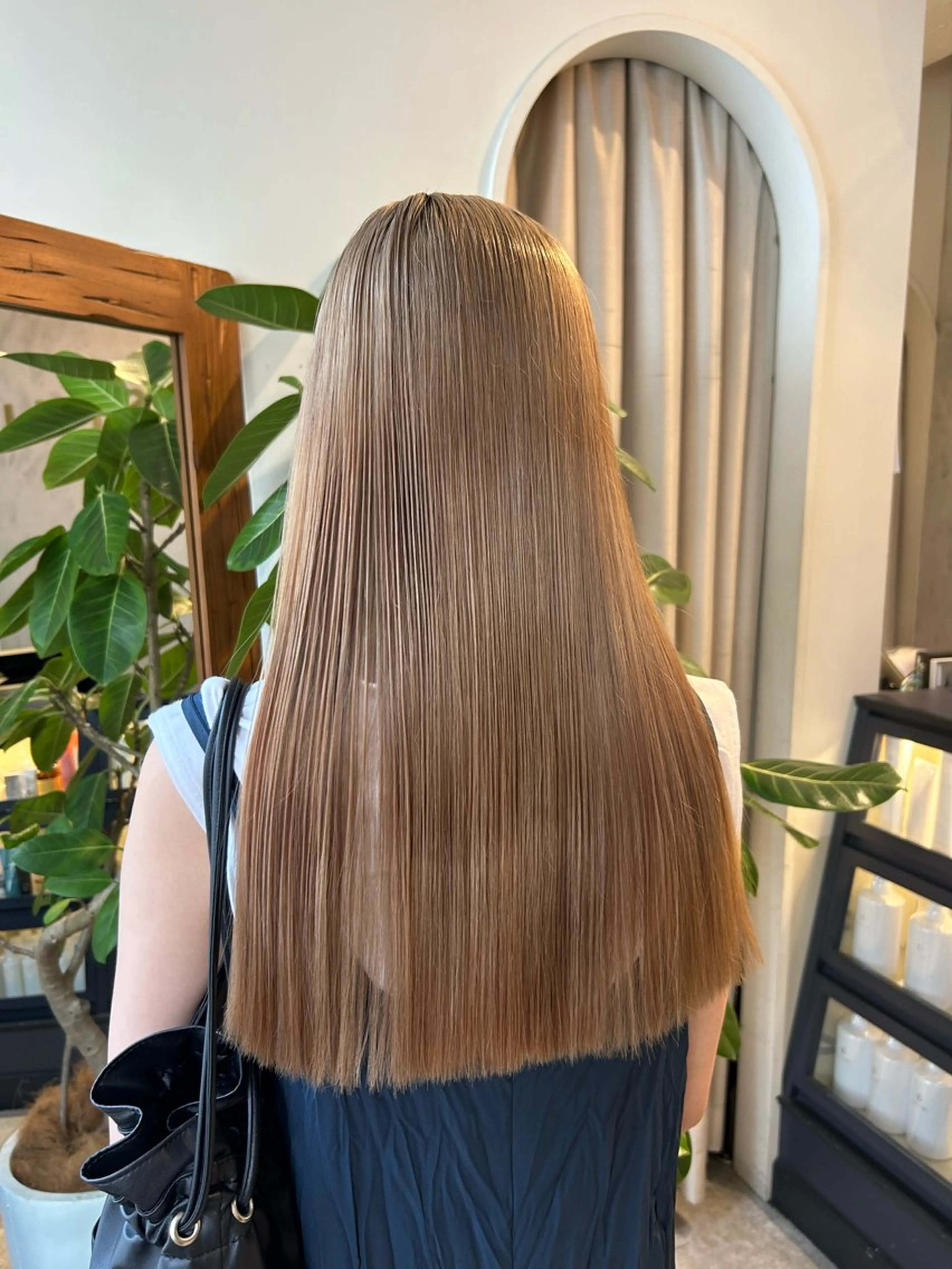 ロング カラー 薄暮 マツイ　レンのヘアスタイル