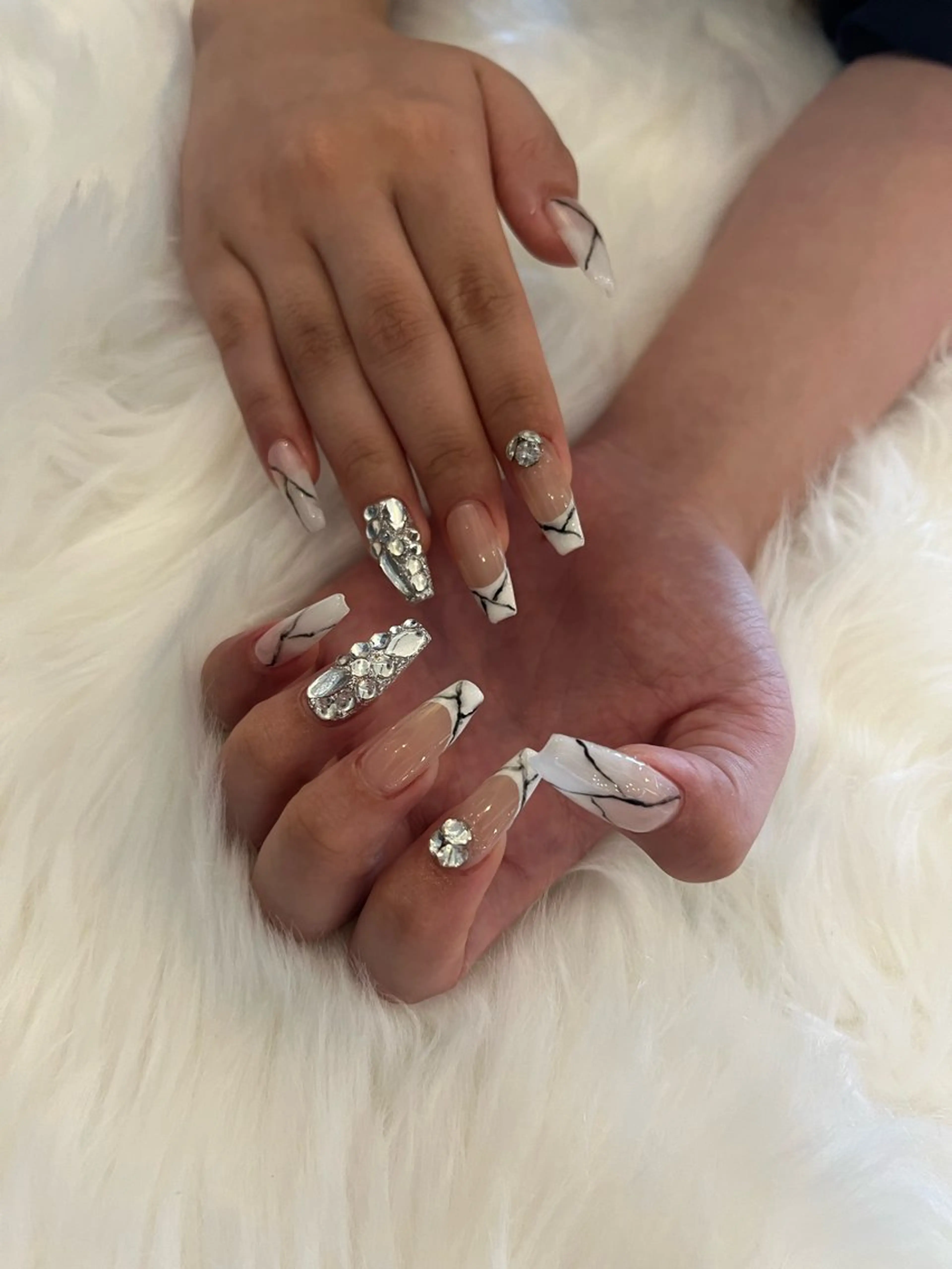 ネイル ハンドネイル ハンドケア RÊVIA所属・RÊVIA (レヴィア)のネイルデザイン