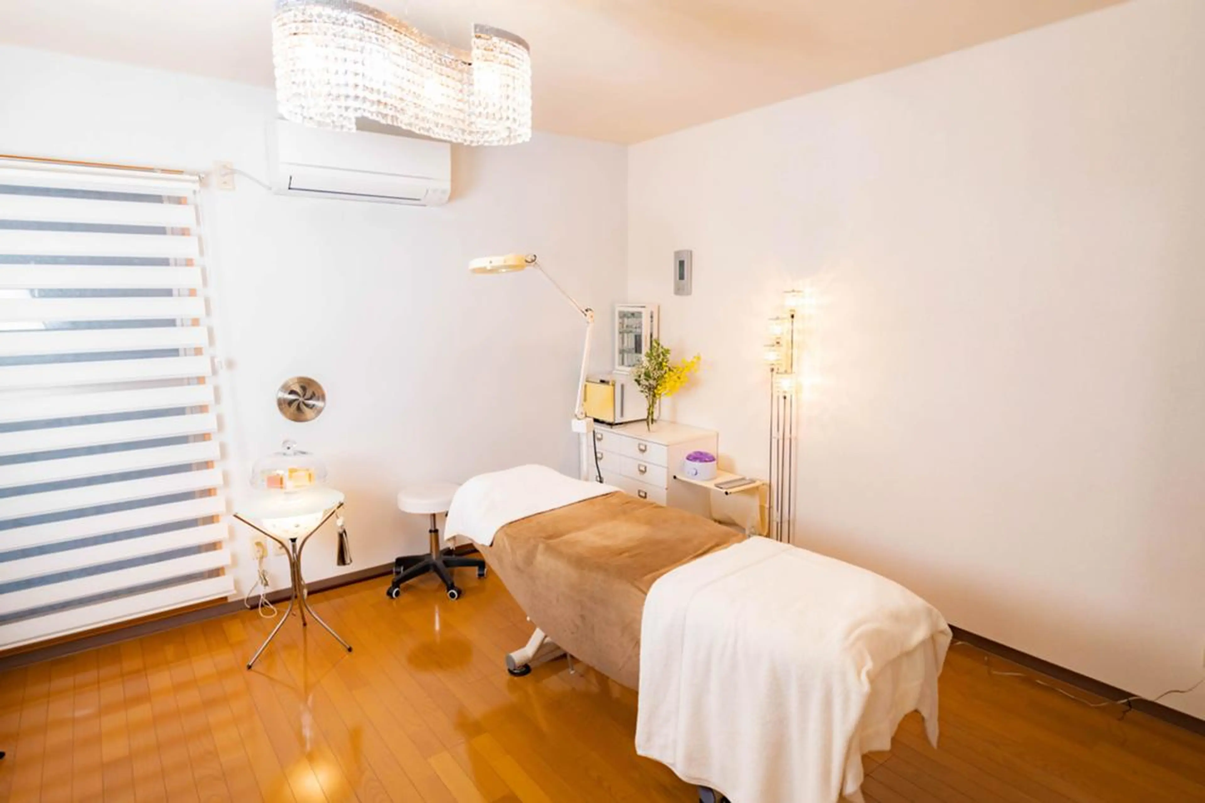 BE CAREの眉毛・アイブロウイメージ