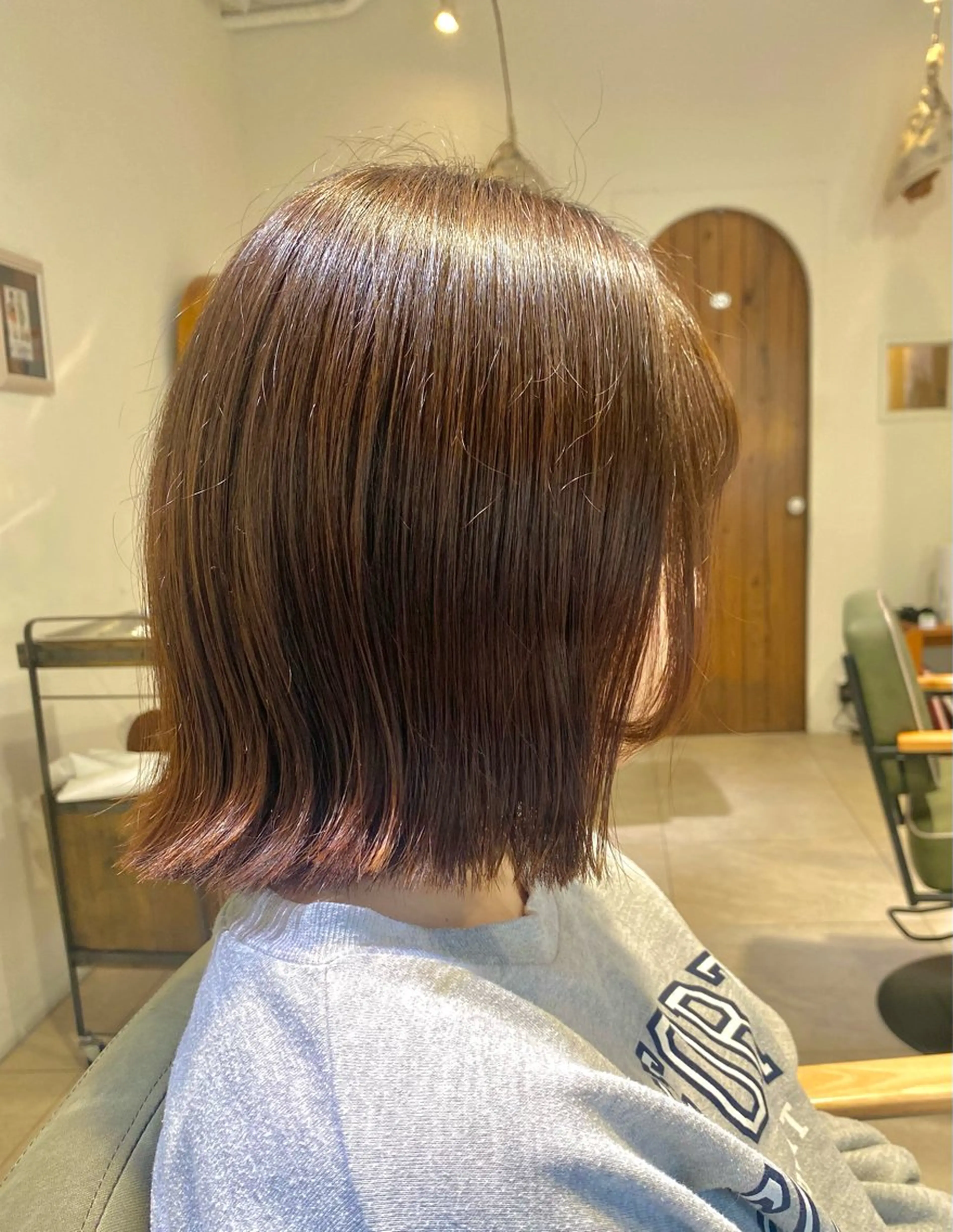 ミディアム LiC えりのヘアスタイル