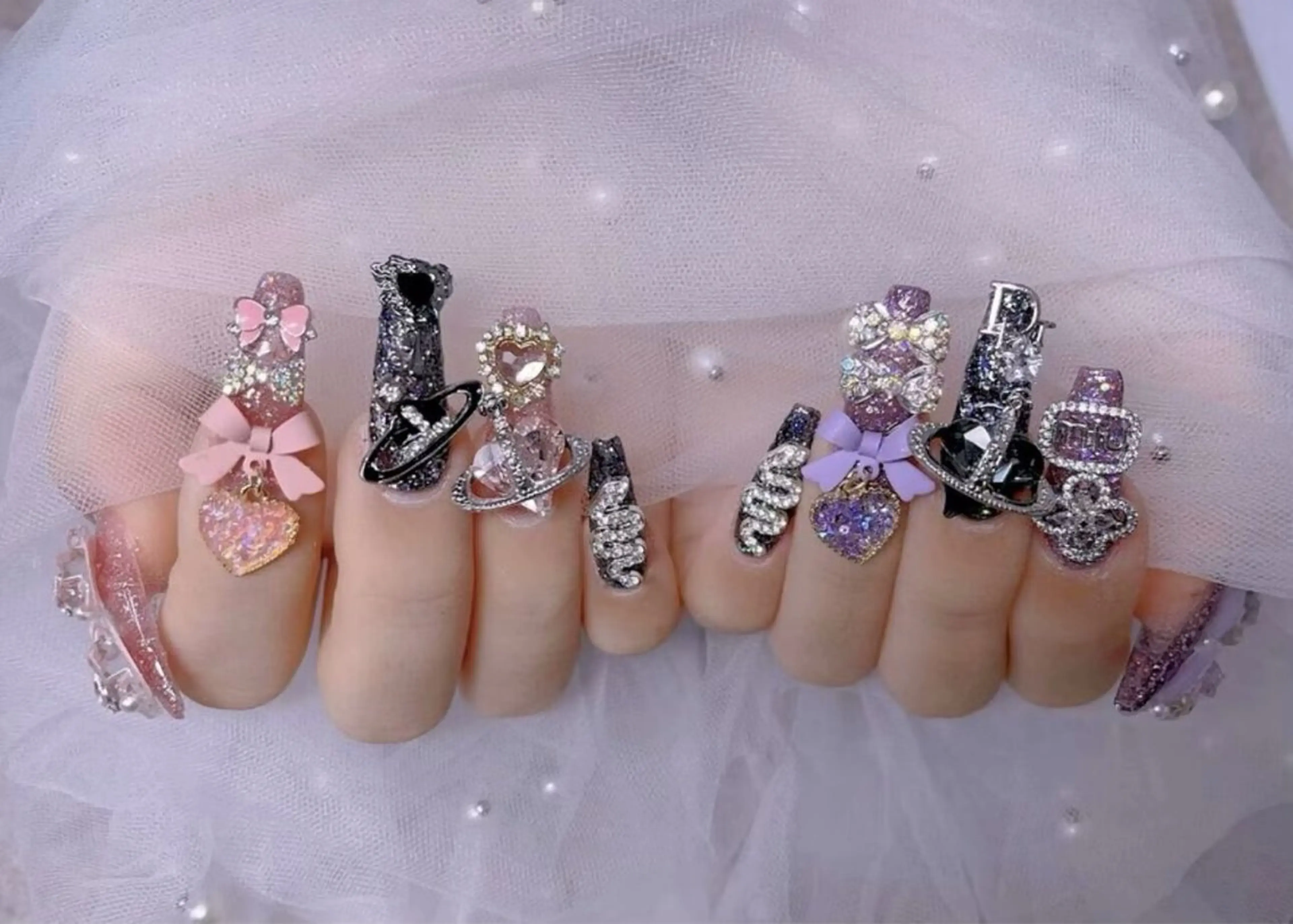 ネイル UMI ネイルサロン新宿🎀のネイルデザイン