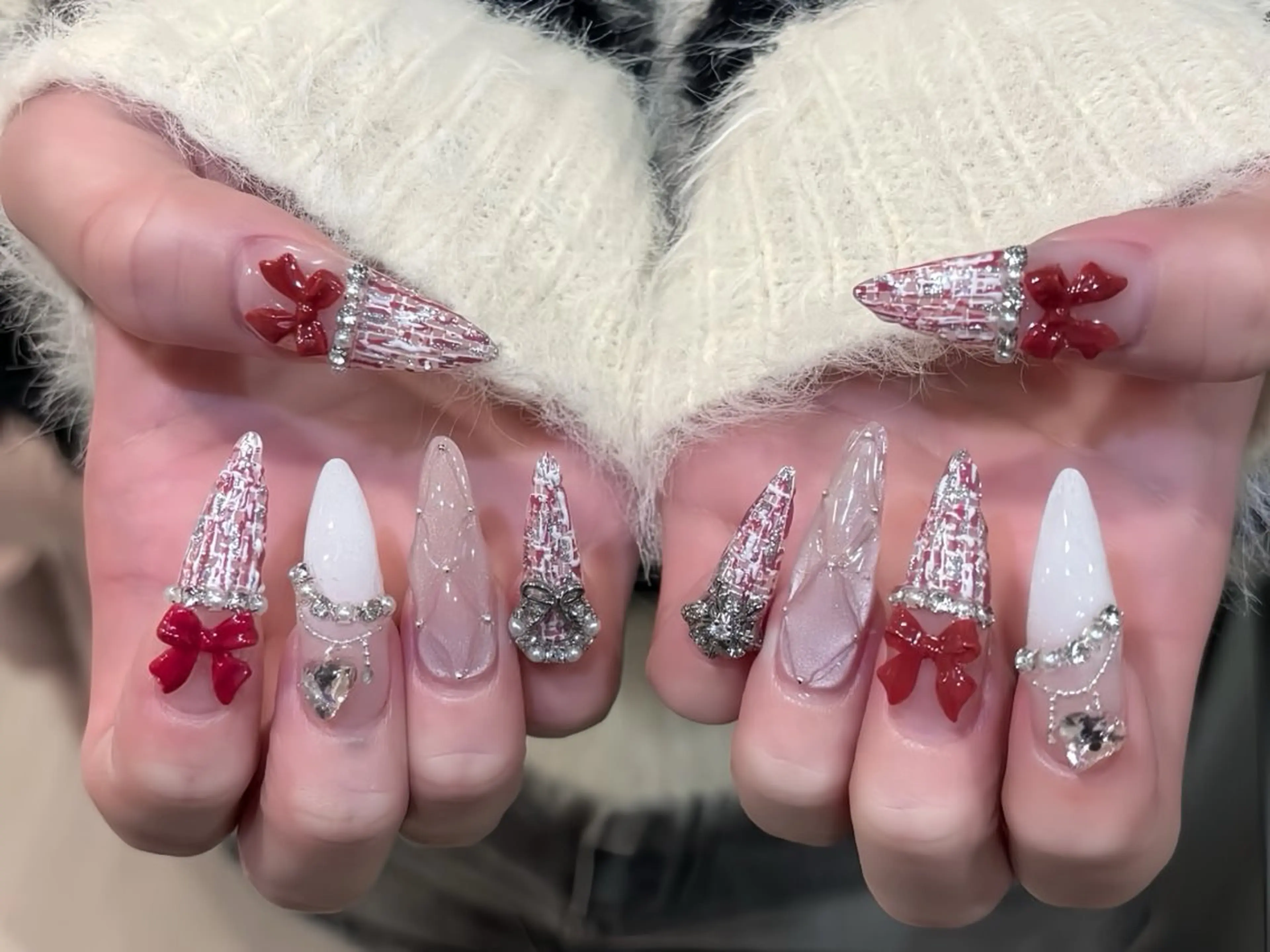ネイル アニマル柄 ボルドー ブラウン チークネイル 成人式 ハンドネイル Rin Nail 新大久保店のネイルデザイン