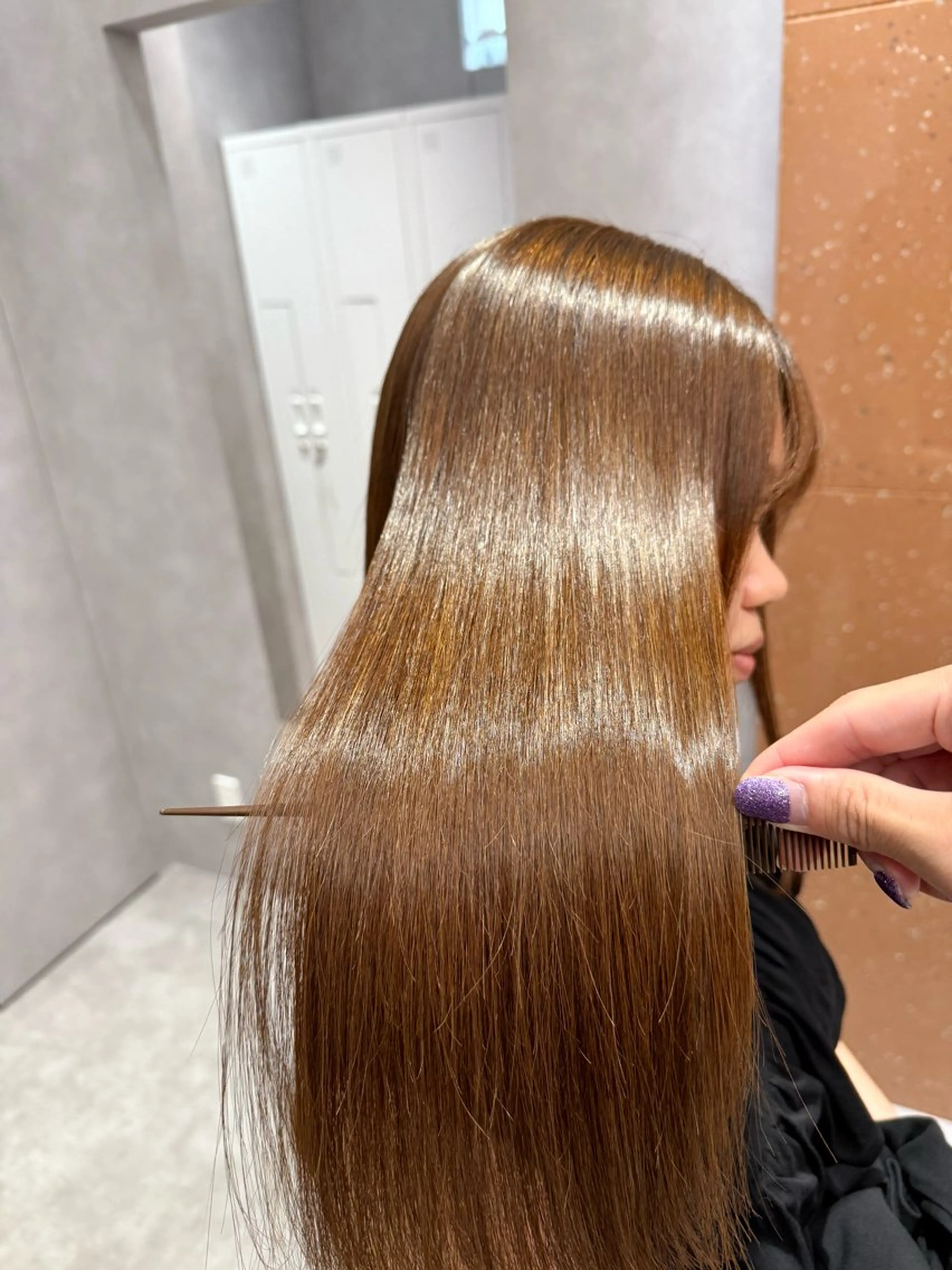 ロング カラー パーマ ヘアアレンジ 髪質改善 縮毛矯正 トリートメント ストレートパーマ 縮毛矯正 トリートメント 縮毛矯正/髪質改善/ ブリーチ毛/木元渓太のヘアスタイル