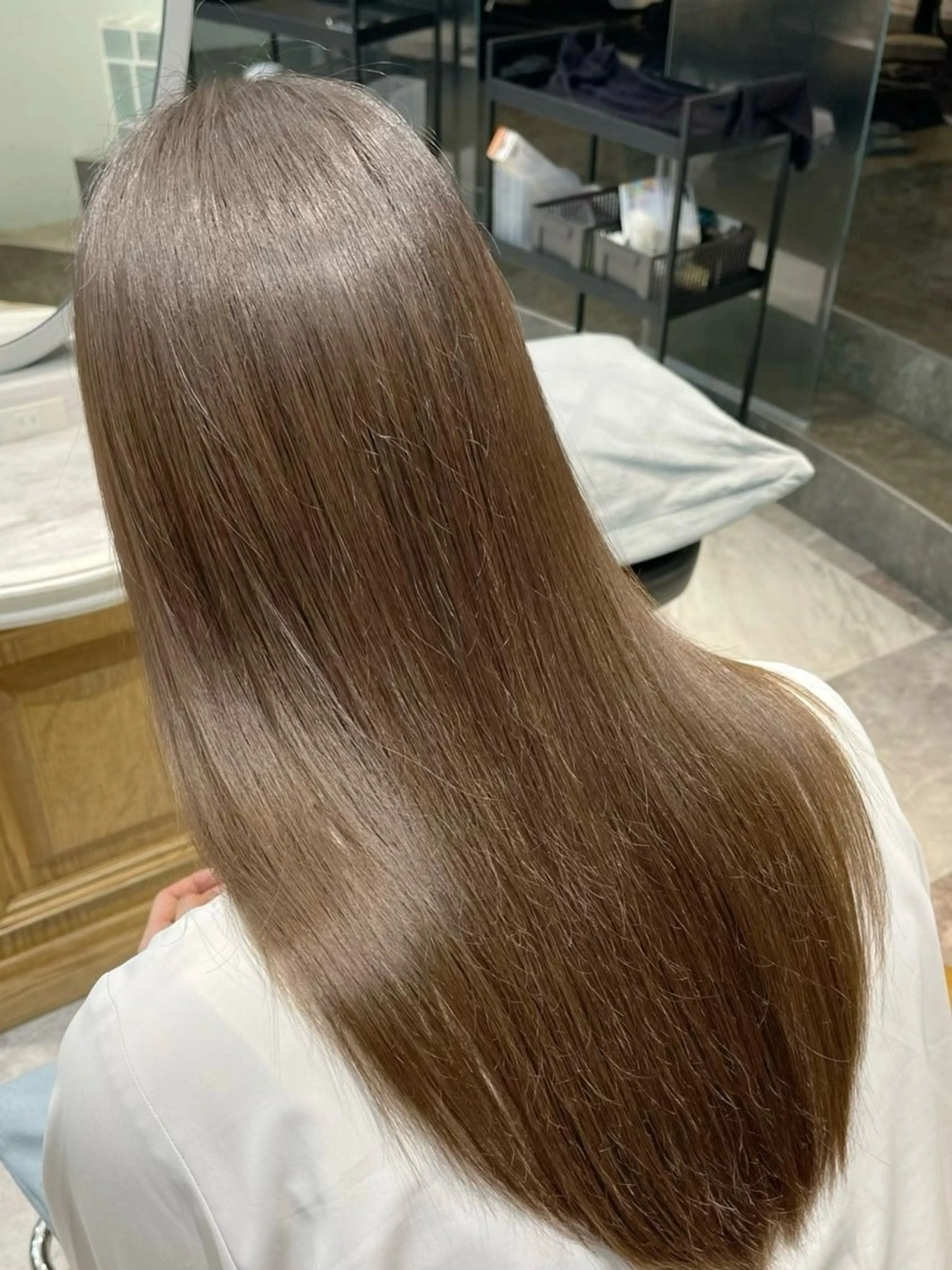 ロング ボブ ハイライト 髪質改善 ヘアカラー トリートメント 栄ハイトーン/ ベージュカラー中園薪のヘアスタイル