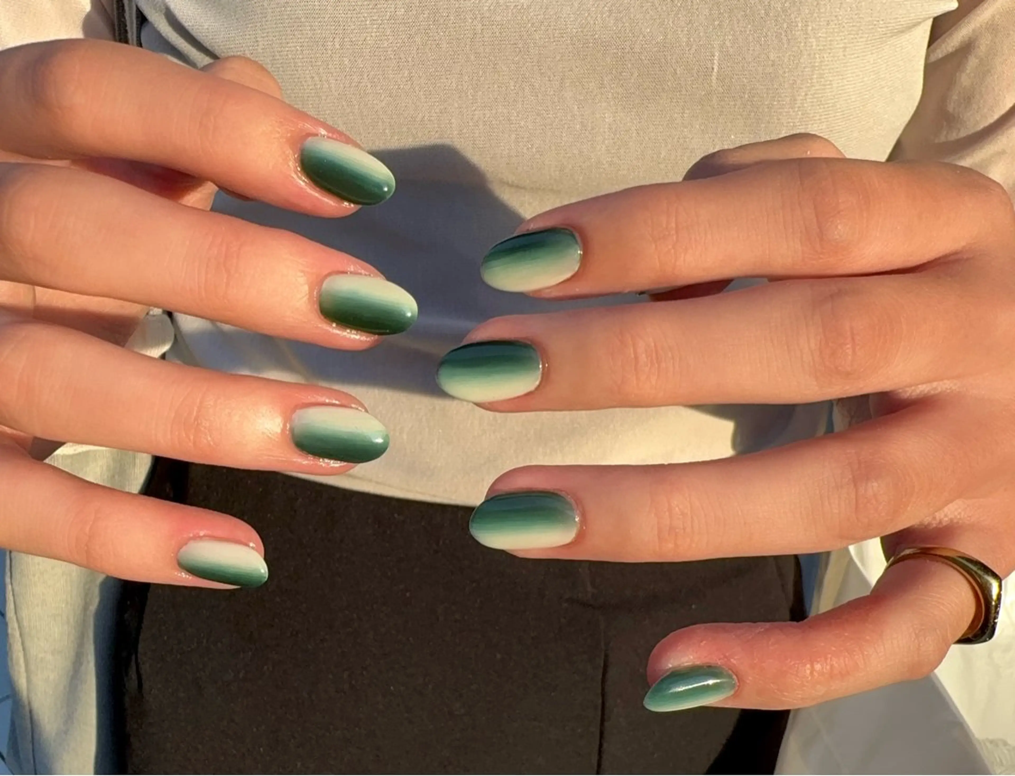 ネイル グラデーション 🌺🌴N. Rita🥥のネイルデザイン