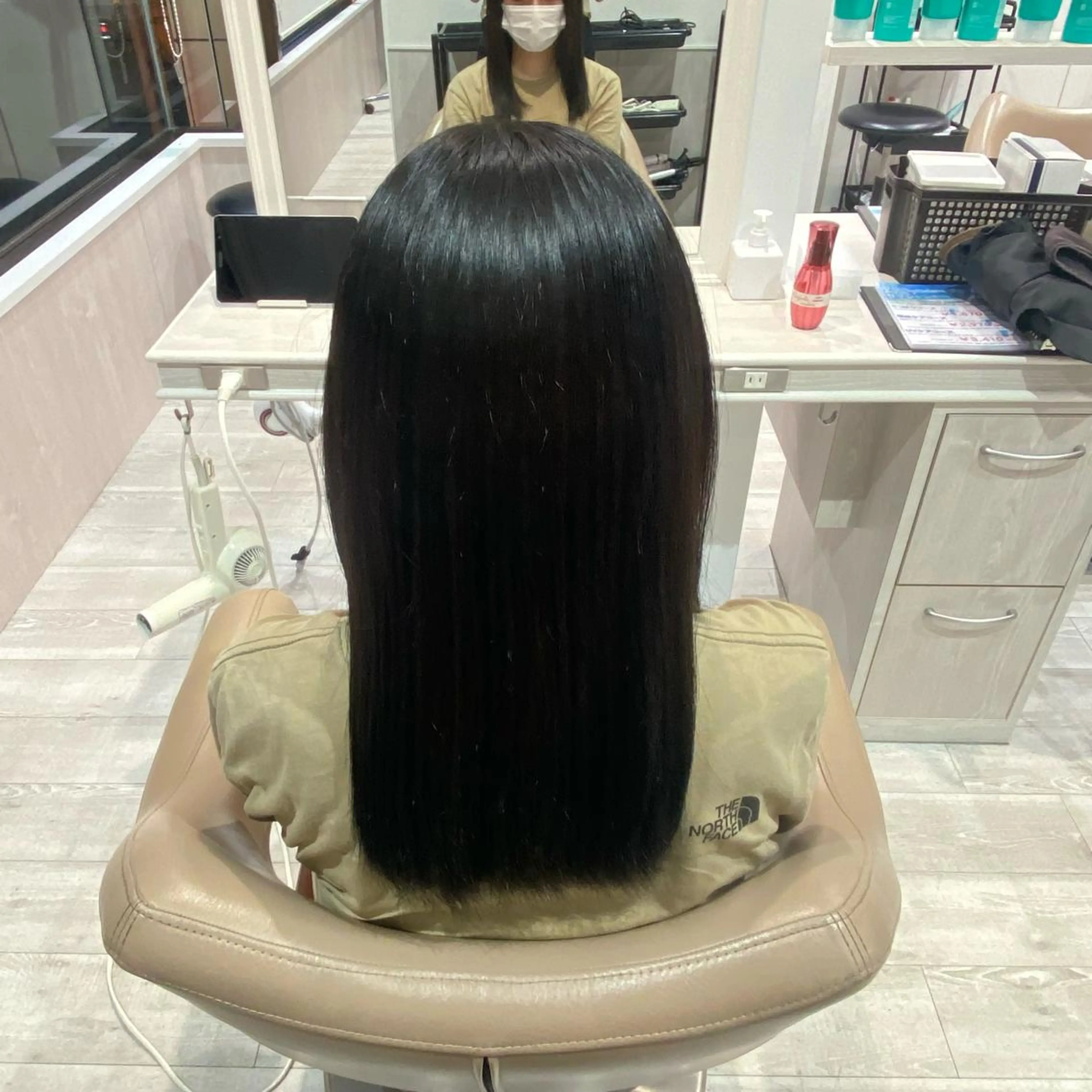 セミロング カラー Ash本八幡 🩵ྀི菊地のヘアスタイル