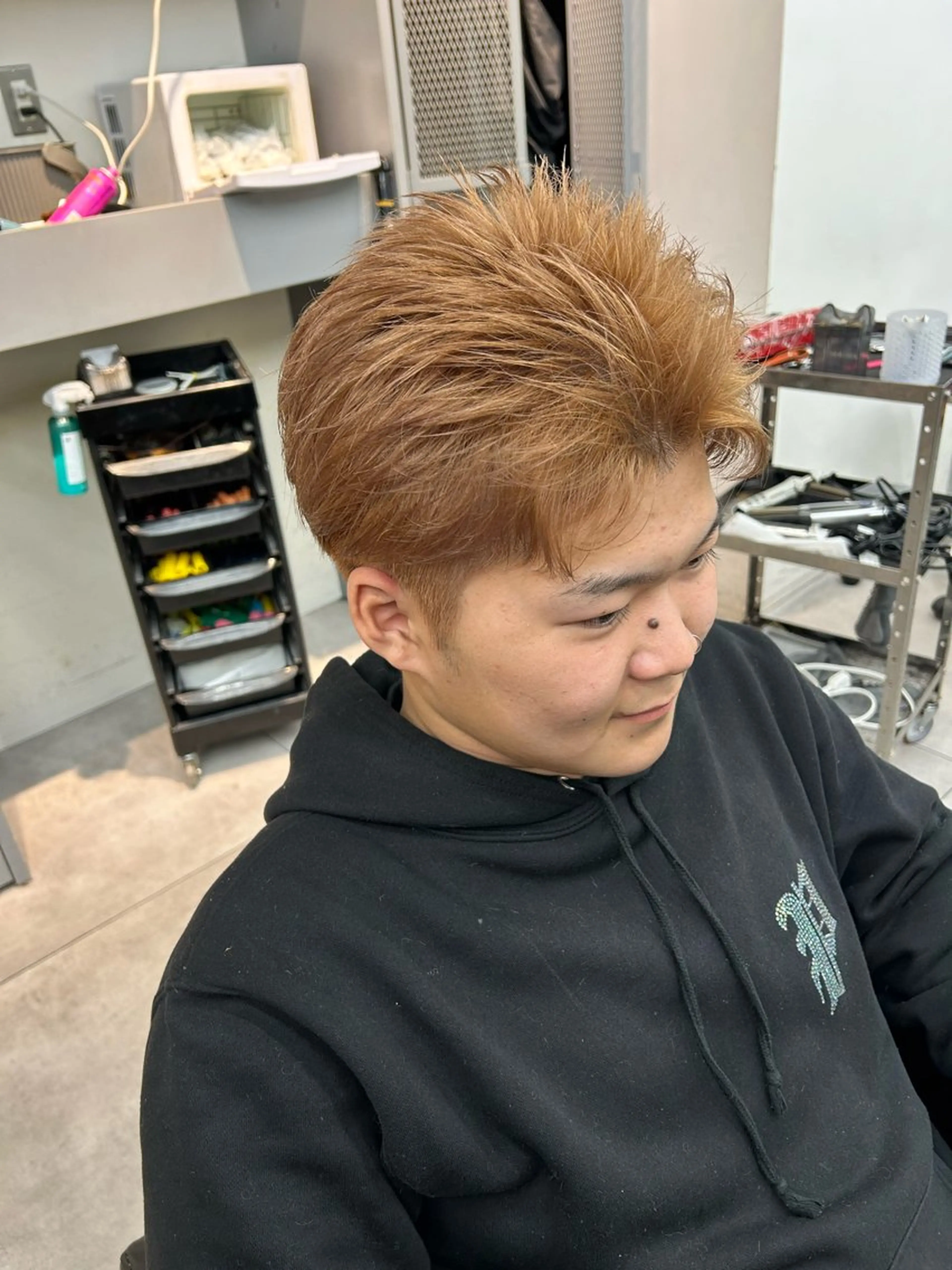 カラー メンズ メンズフィール東梅田店所属・メンズ特化✨️ 右田 聖妃のヘアスタイル