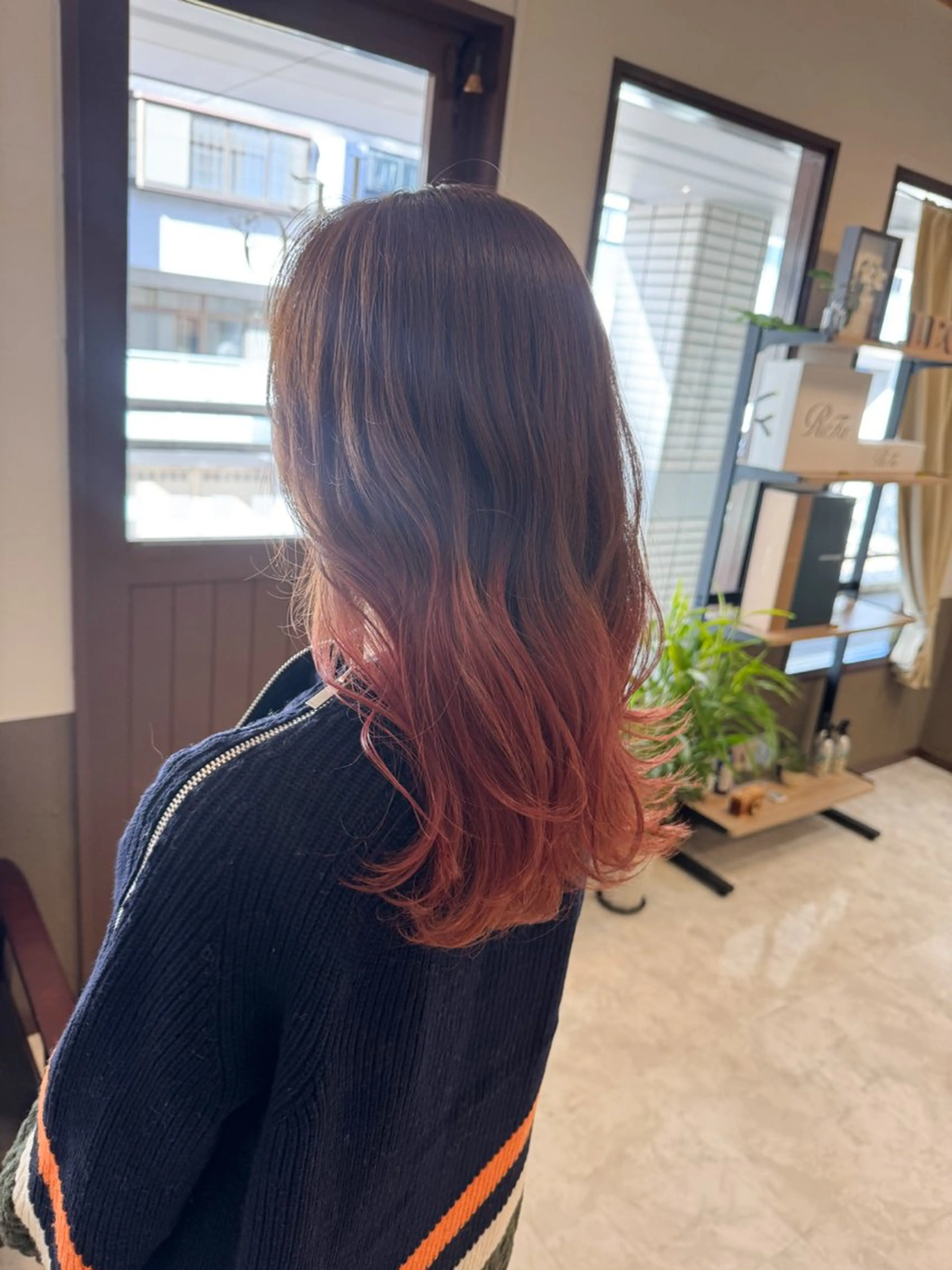 ロング カラー LEO所属・坂井田 浩樹のヘアスタイル