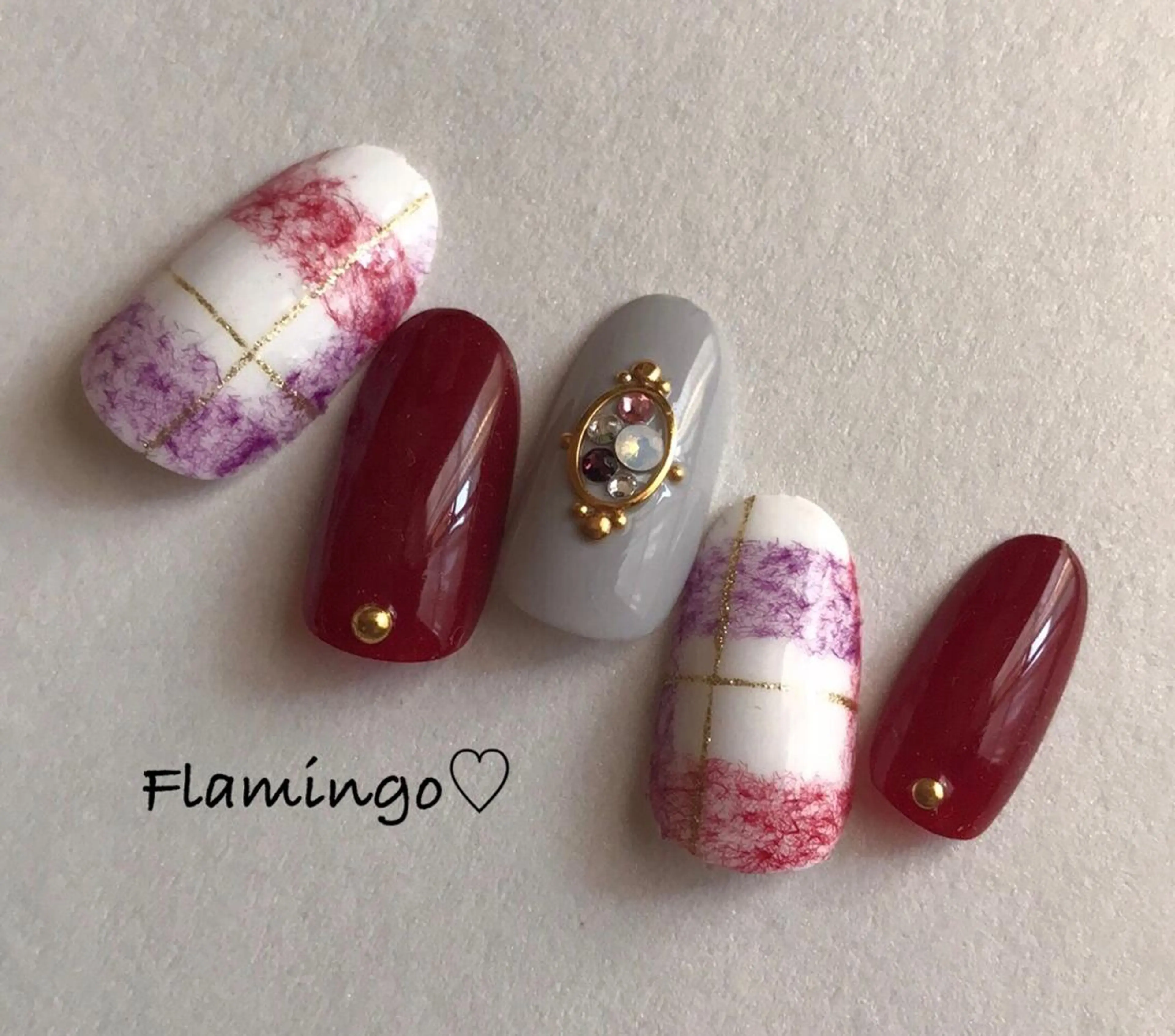 ネイル アートネイル ボルドー マットネイル ストーンネイル バレンタイン フィルイン／自爪育成 ／爪に優しい施術のネイルデザイン