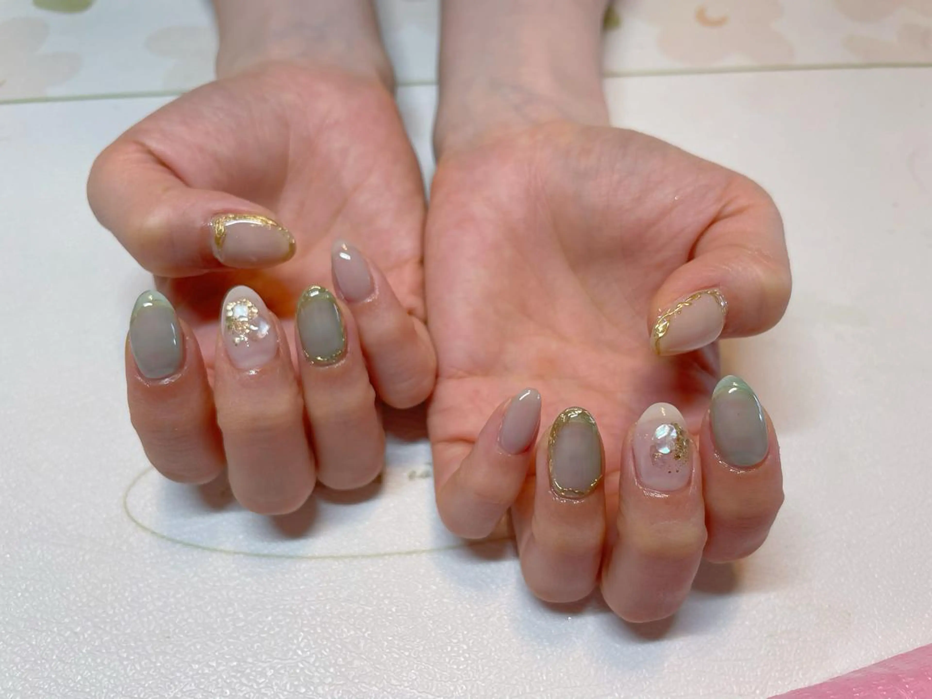 ネイル ジェルネイル ミラーネイル ソフトジェル 春ネイル ハンドネイル エン Nail salonのネイルデザイン