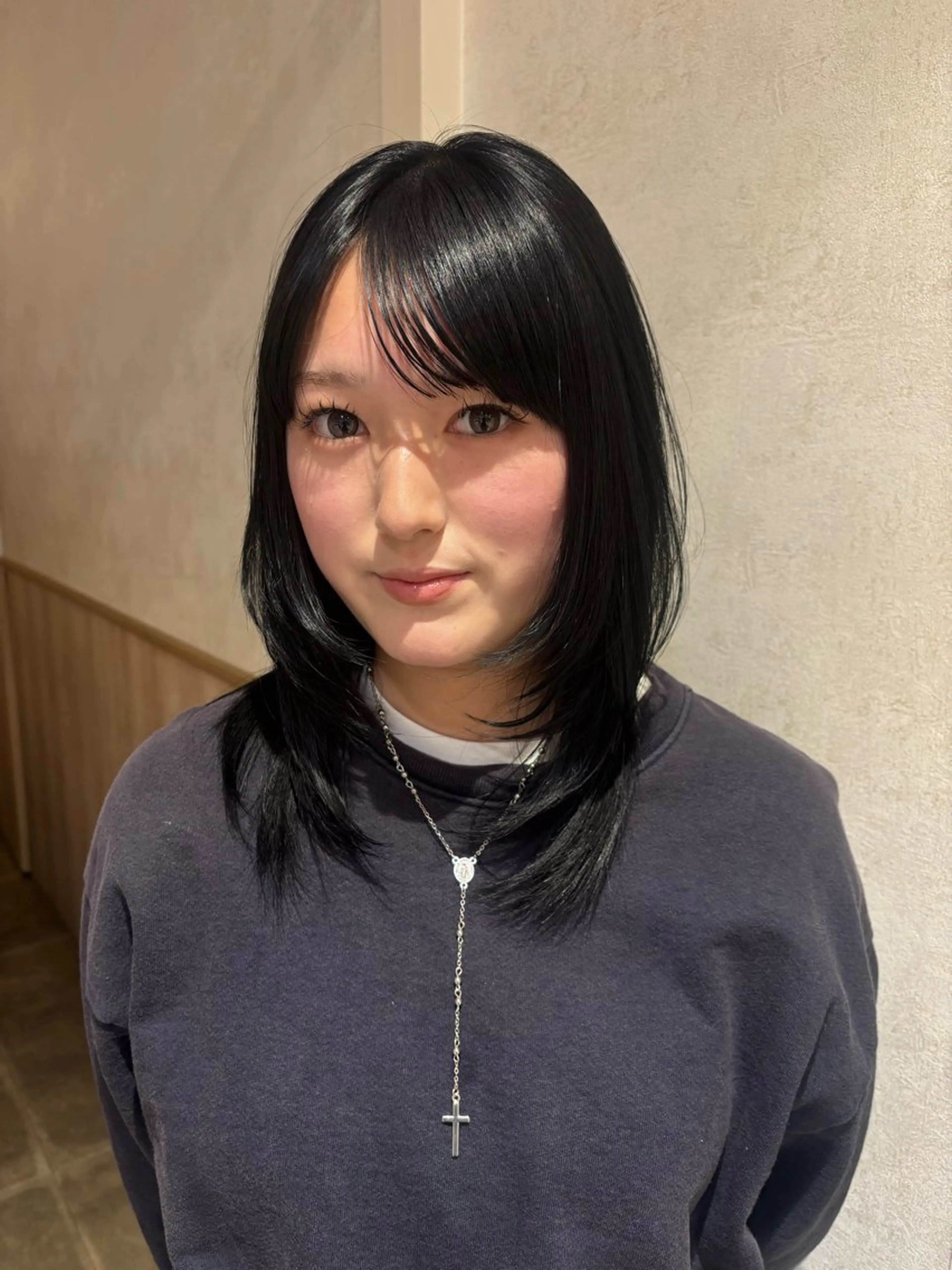セミロング カラー ブリーチ ダブルカラー ブリーチなしカラー ヘアカラー レイヤー/ベージュ/ Yurika🐝🤎のヘアスタイル