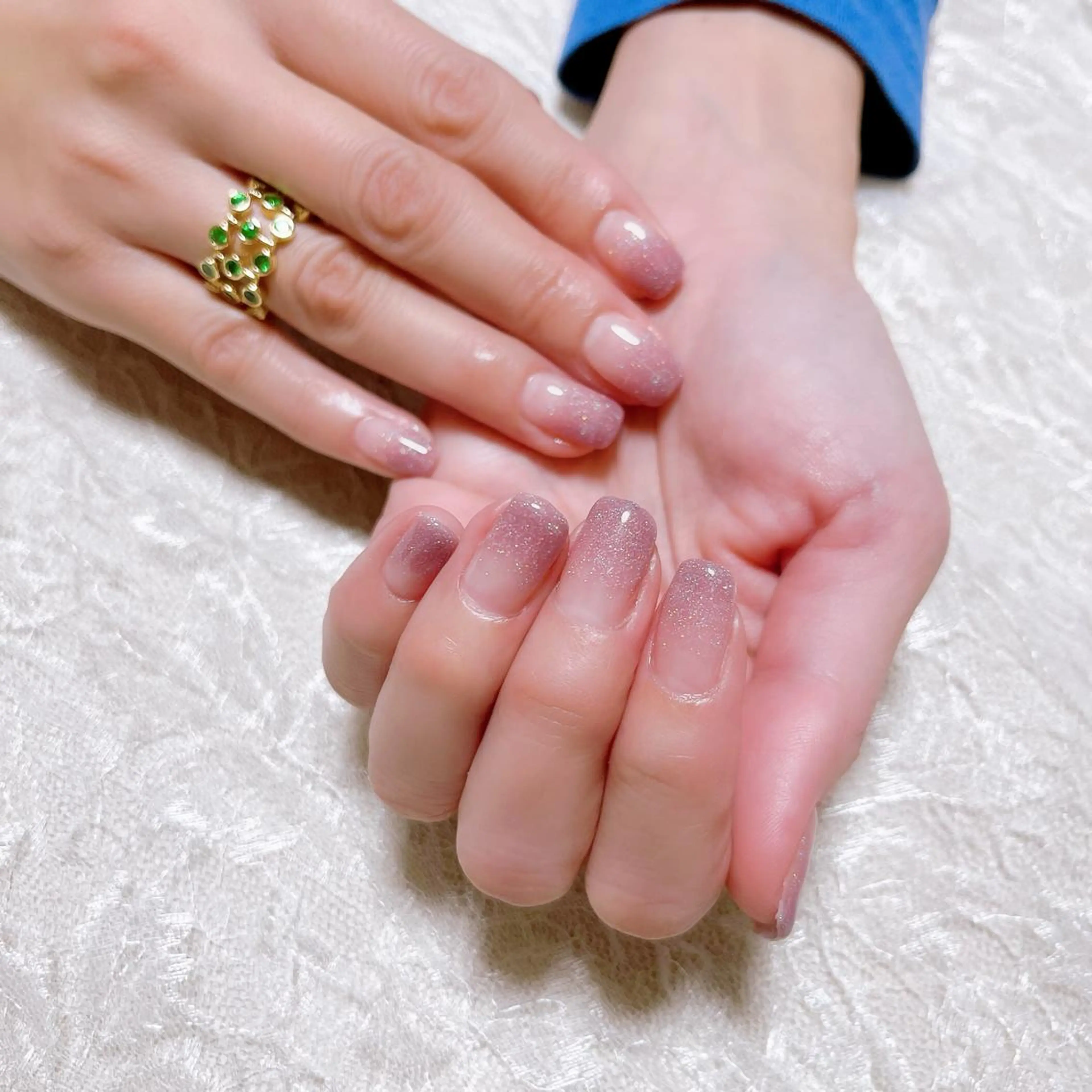 ネイル アートネイル ジェルネイル グラデーション 氷ネイル・うるうるネイル キラキラネイル 🧸 Emiri🫧のマツエク・マツパデザイン