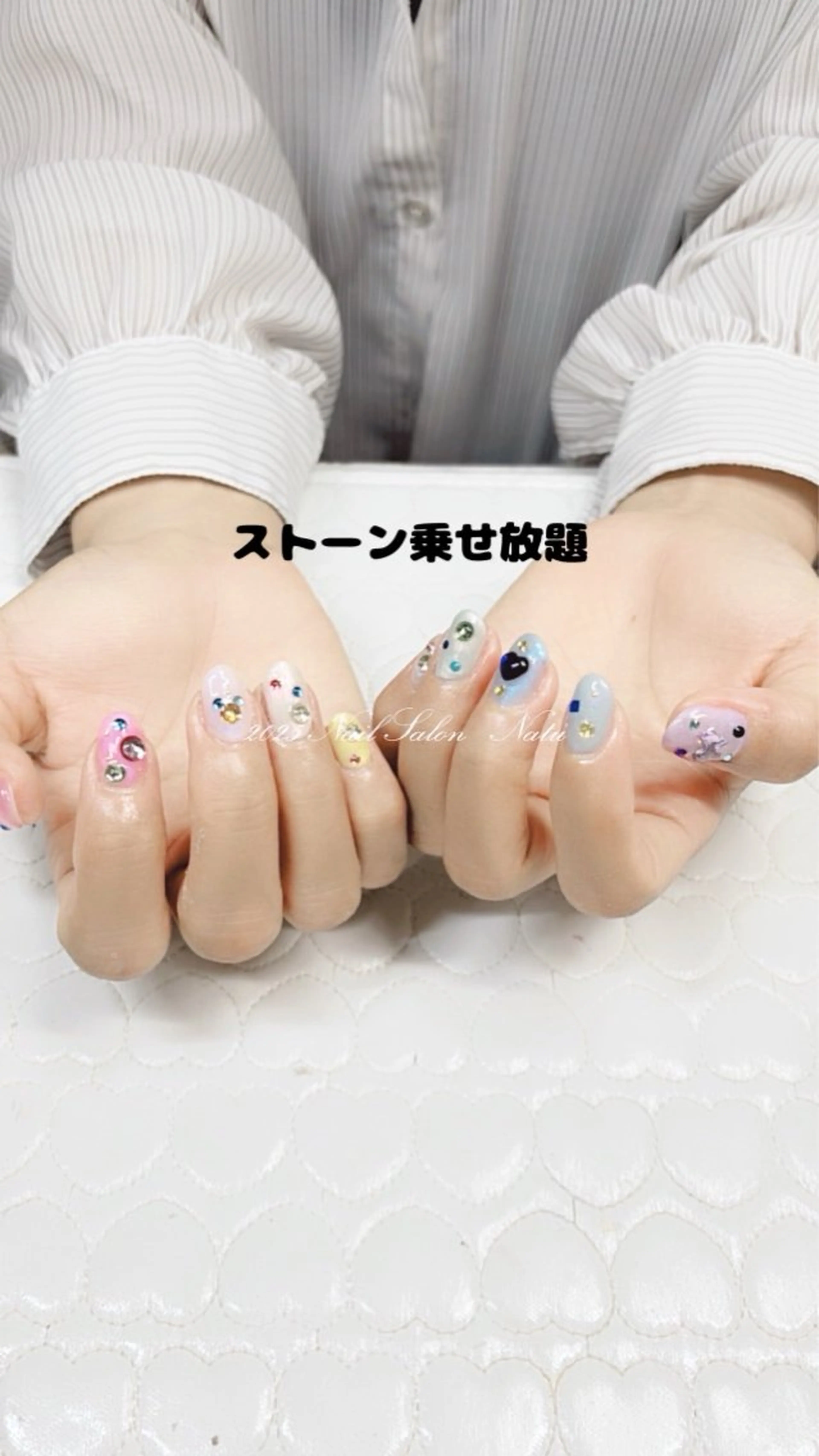 ネイル ストーンネイル nailsalon Natuのネイルデザイン