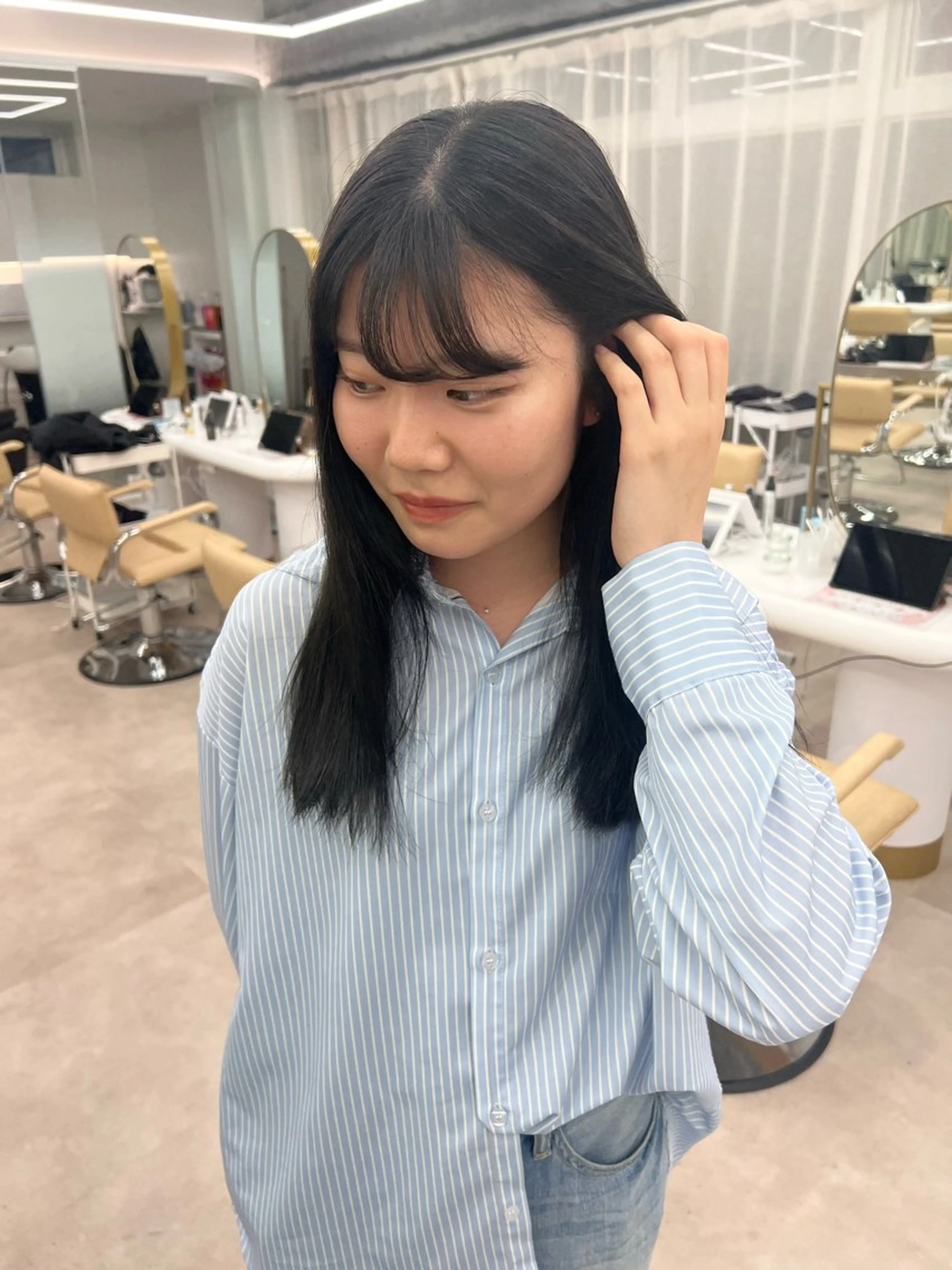 ロング ヘアカラー ✨ブリーチ/顔周り レイヤー¦YUKA✨のヘアスタイル