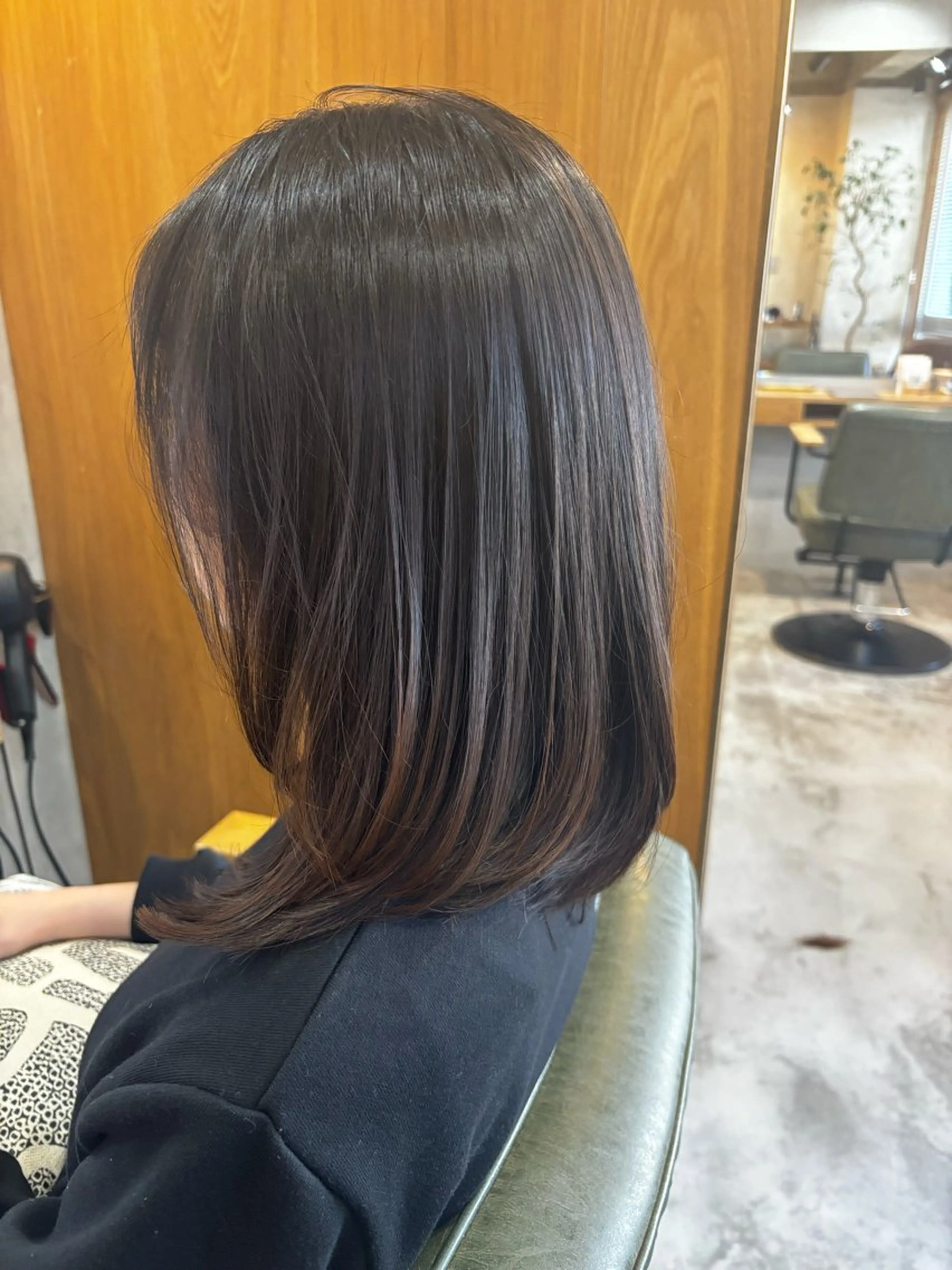 ミディアム • ユリナのヘアスタイル