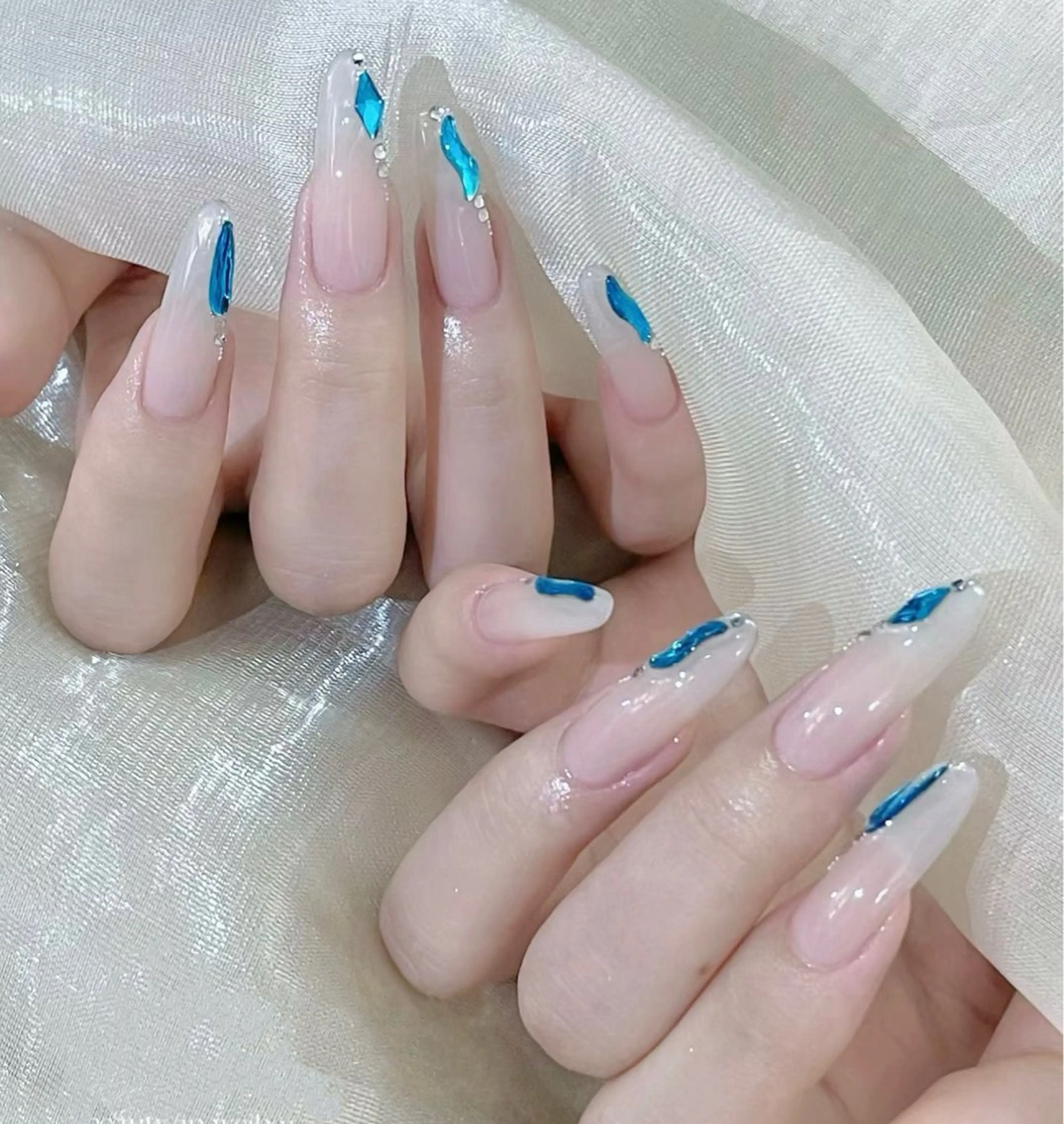 ネイル 長さ出し 持ち込み ネイルチップ ハンドネイル ハンドケア 💕Dreamy KIYO💕のネイルデザイン