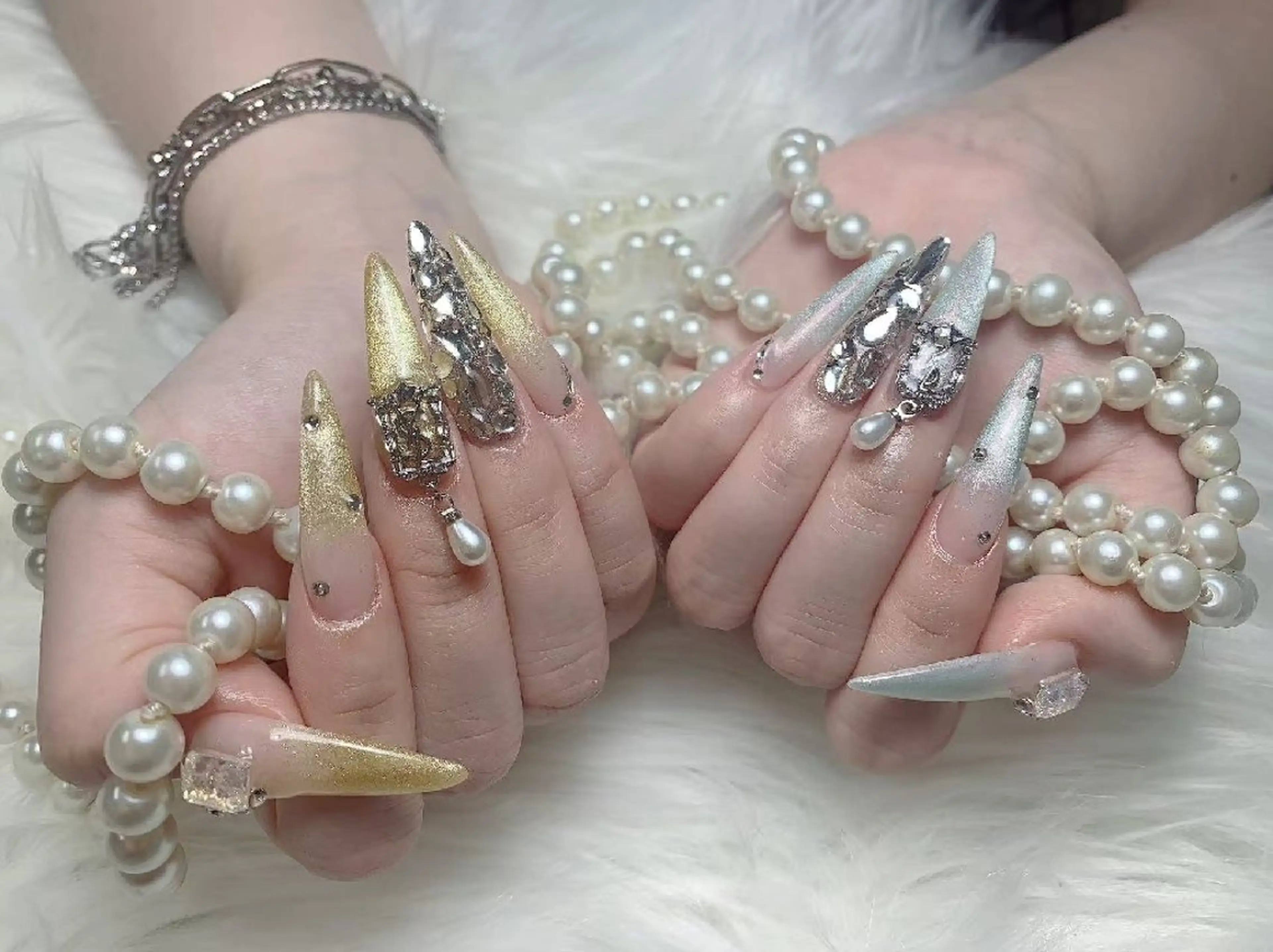 ネイル ENsalon AKIRAのネイルデザイン