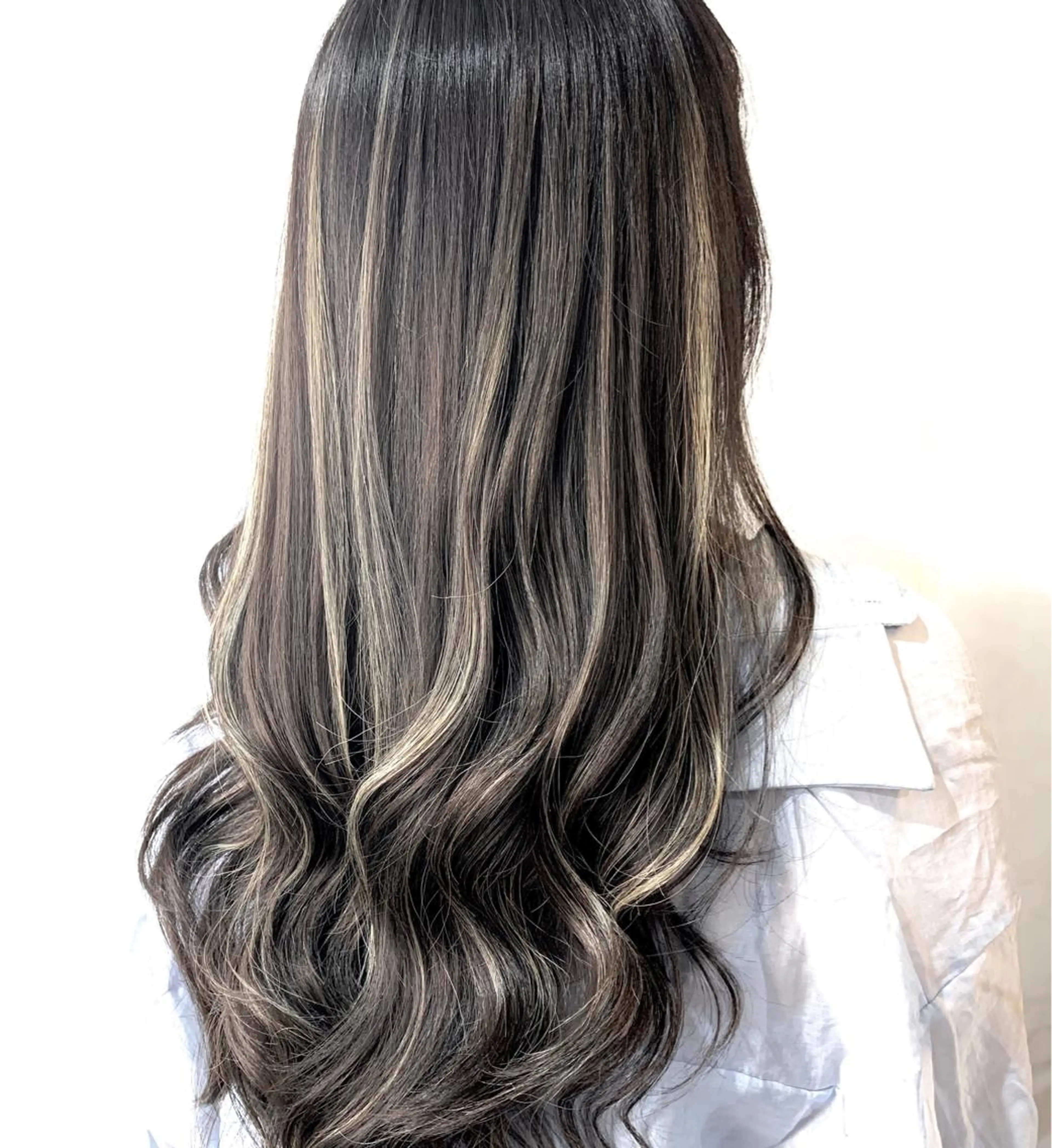 ロング ヘアカラー 河原 亮のヘアスタイル