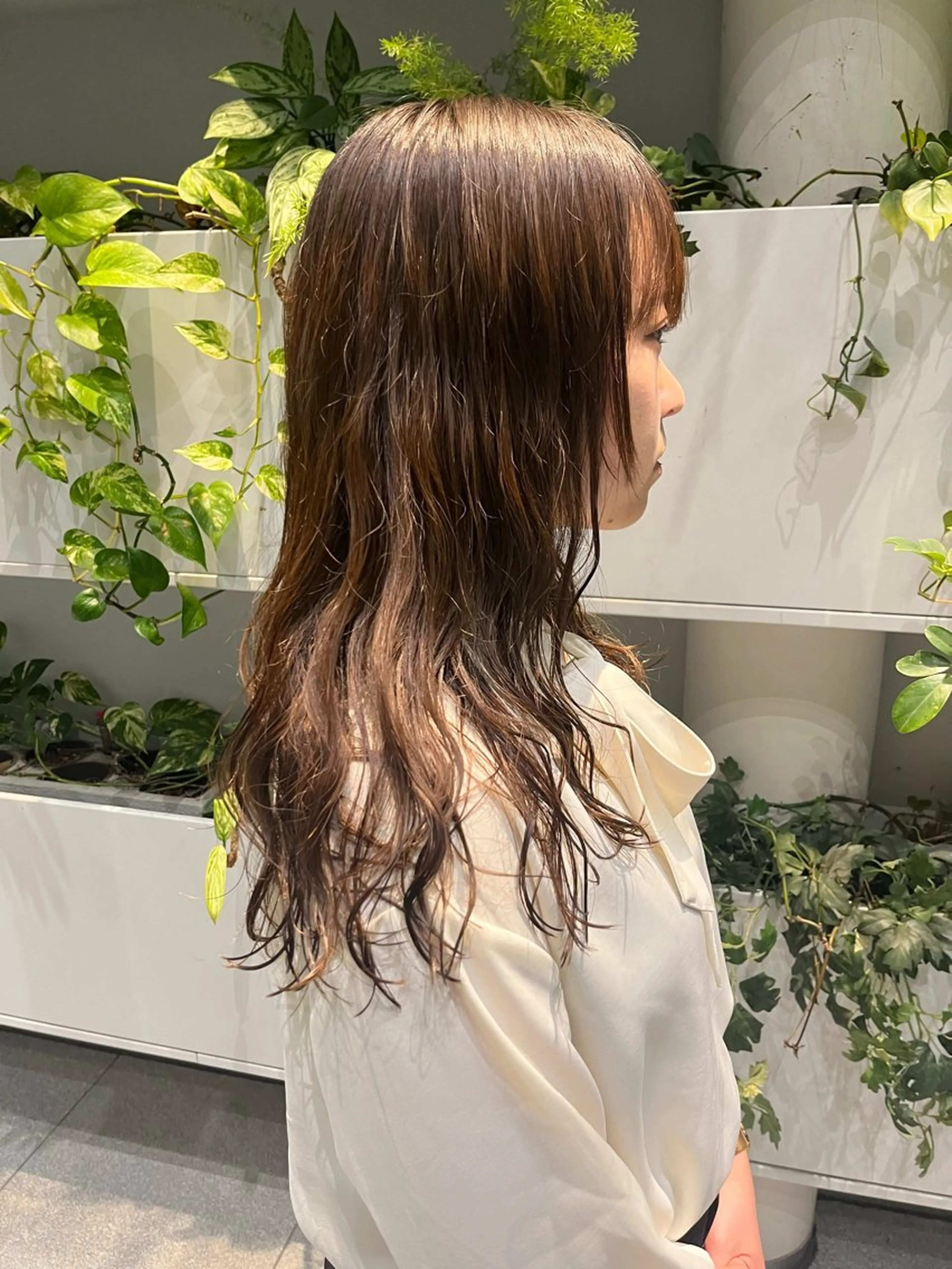 ロング つぼみ/パーマ ／レイヤー／ボブのヘアスタイル