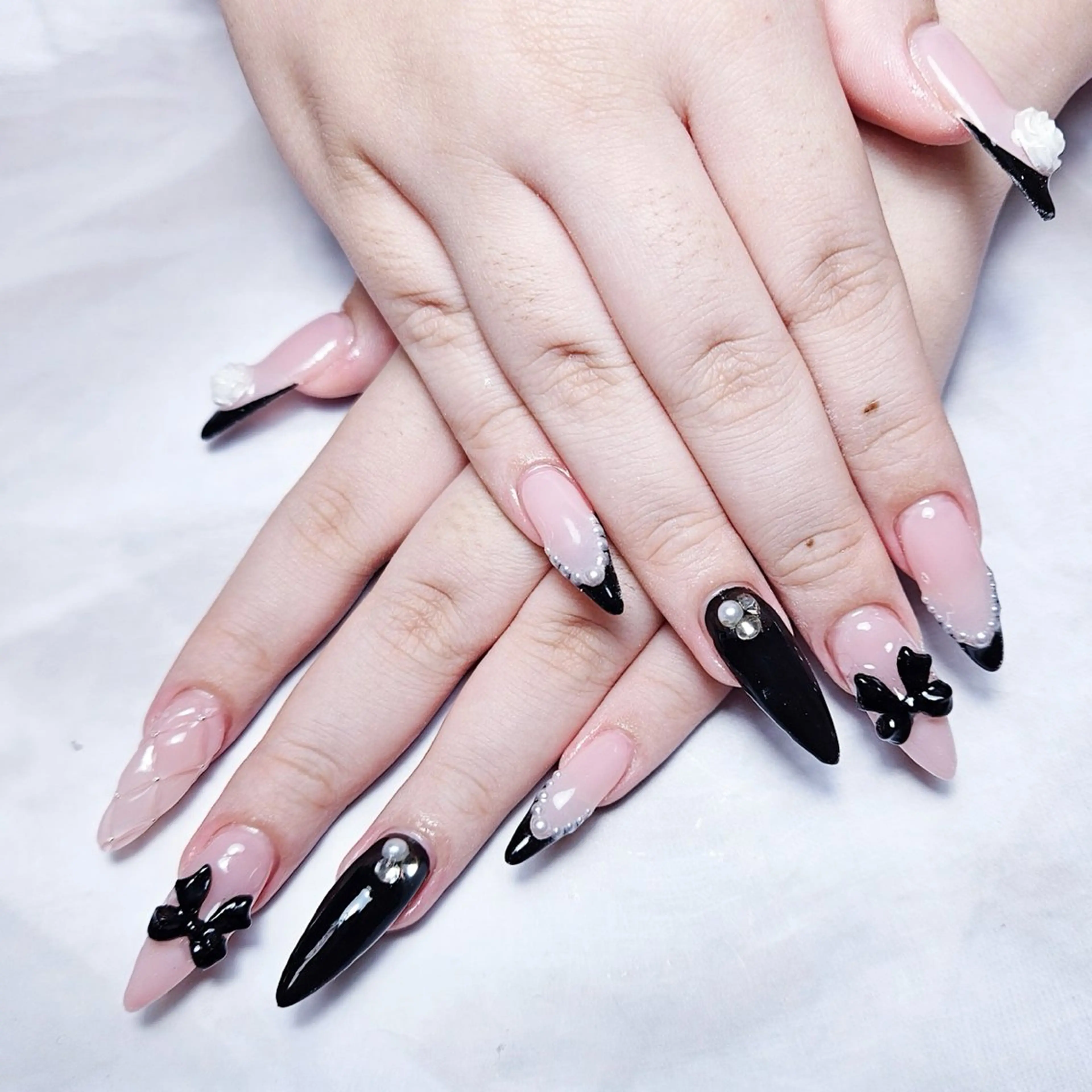 ネイル ハンドネイル 🌈Yun nail hyejin💋のネイルデザイン