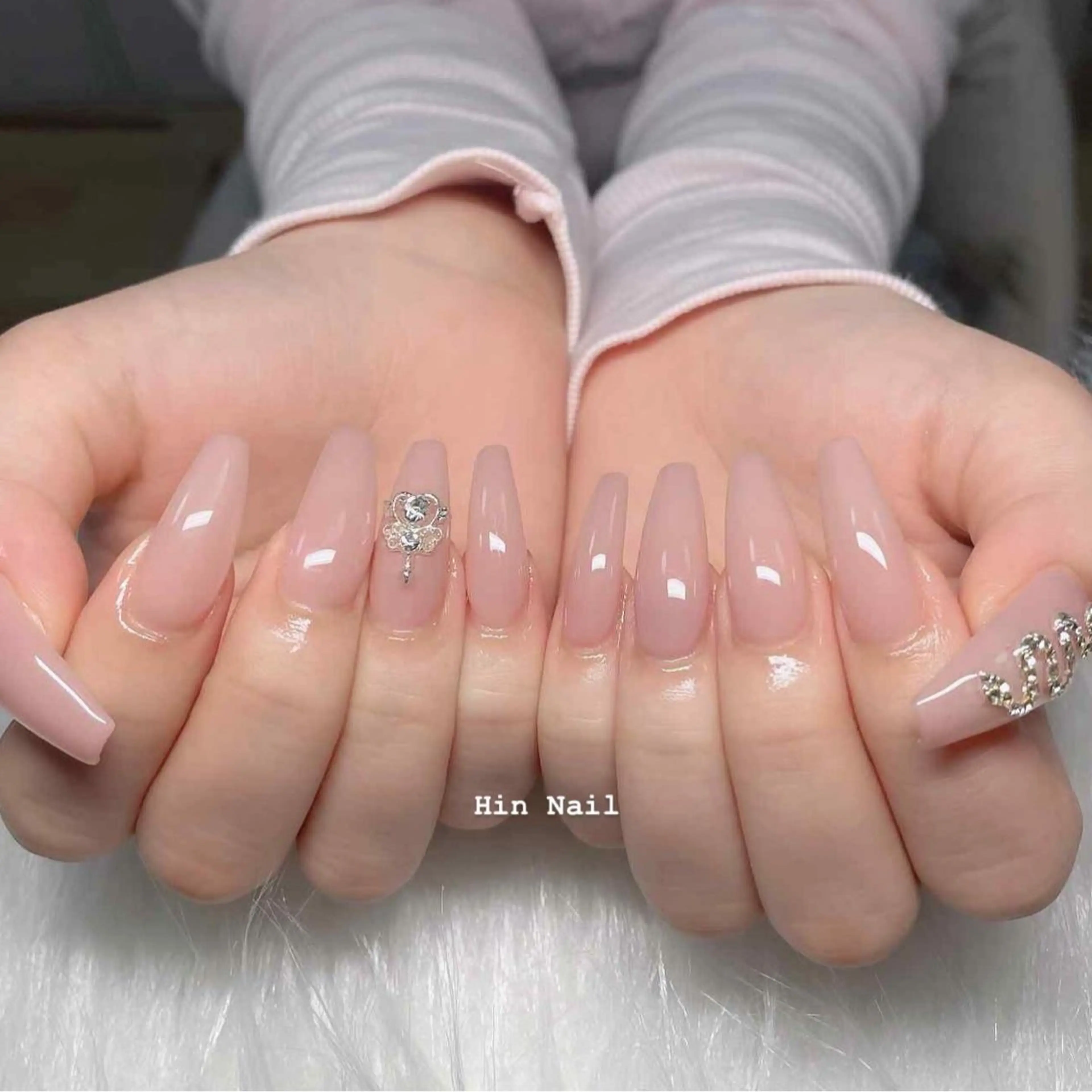 ネイル ハンドネイル HIN NAILのネイルデザイン
