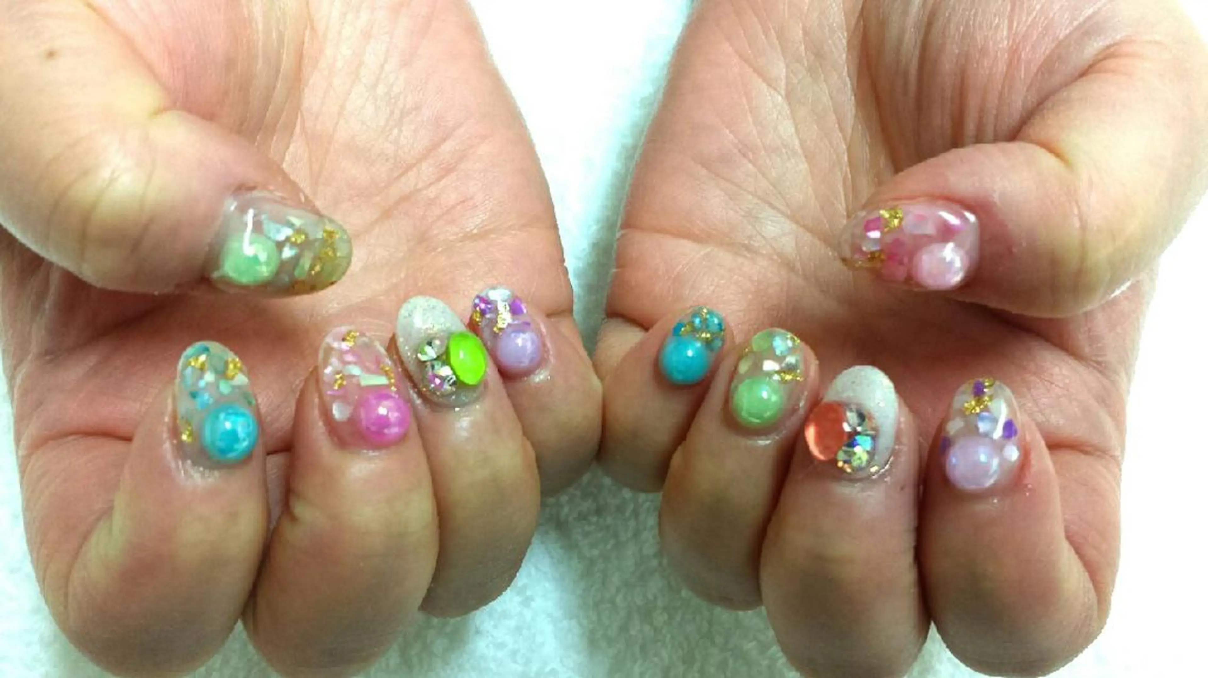 ネイル 河野ちえ (雑誌掲載サロン)のネイルデザイン