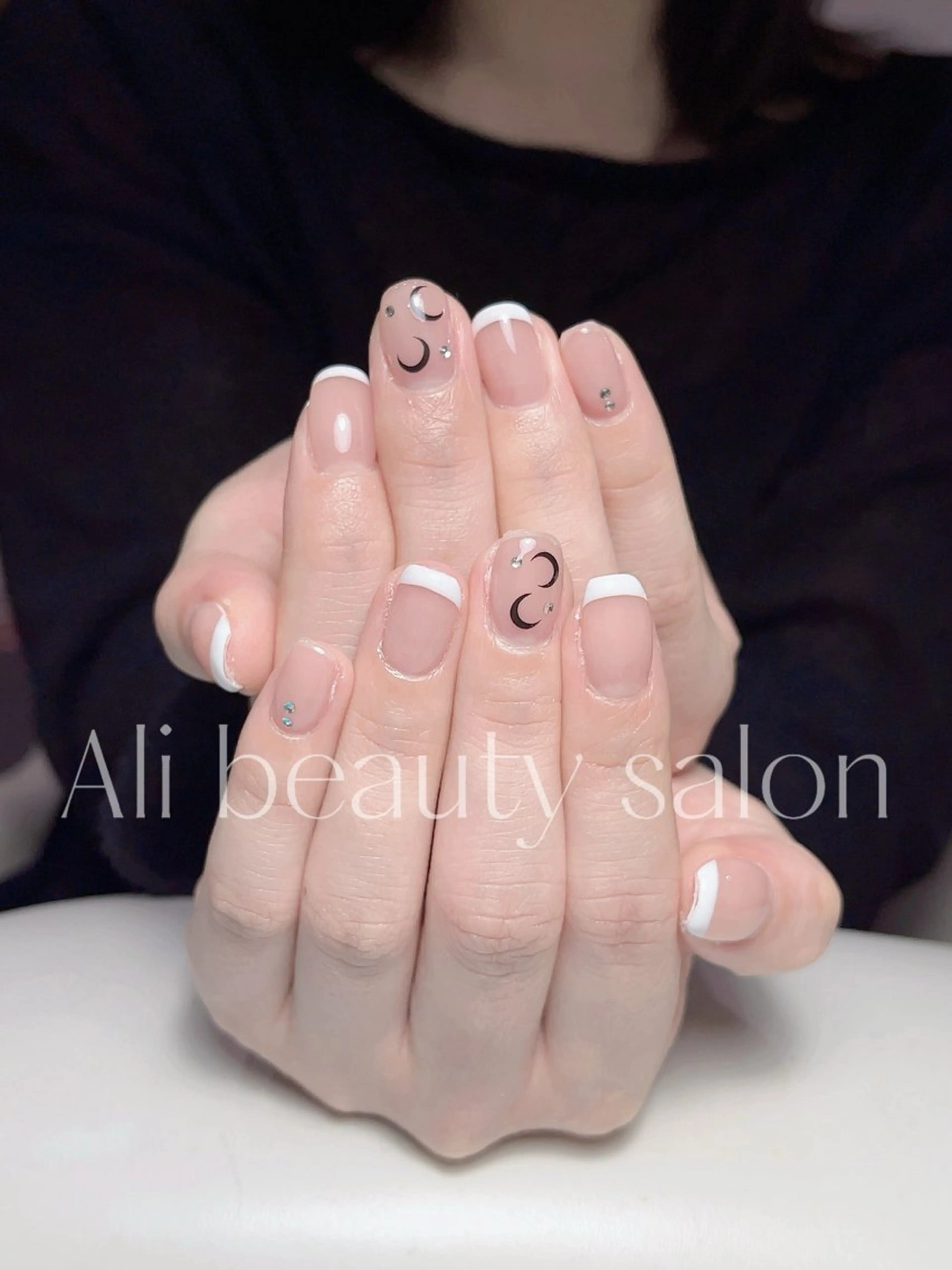 ネイル フレンチネイル ハンドネイル Ali 新小岩 ネイル専門のネイルデザイン