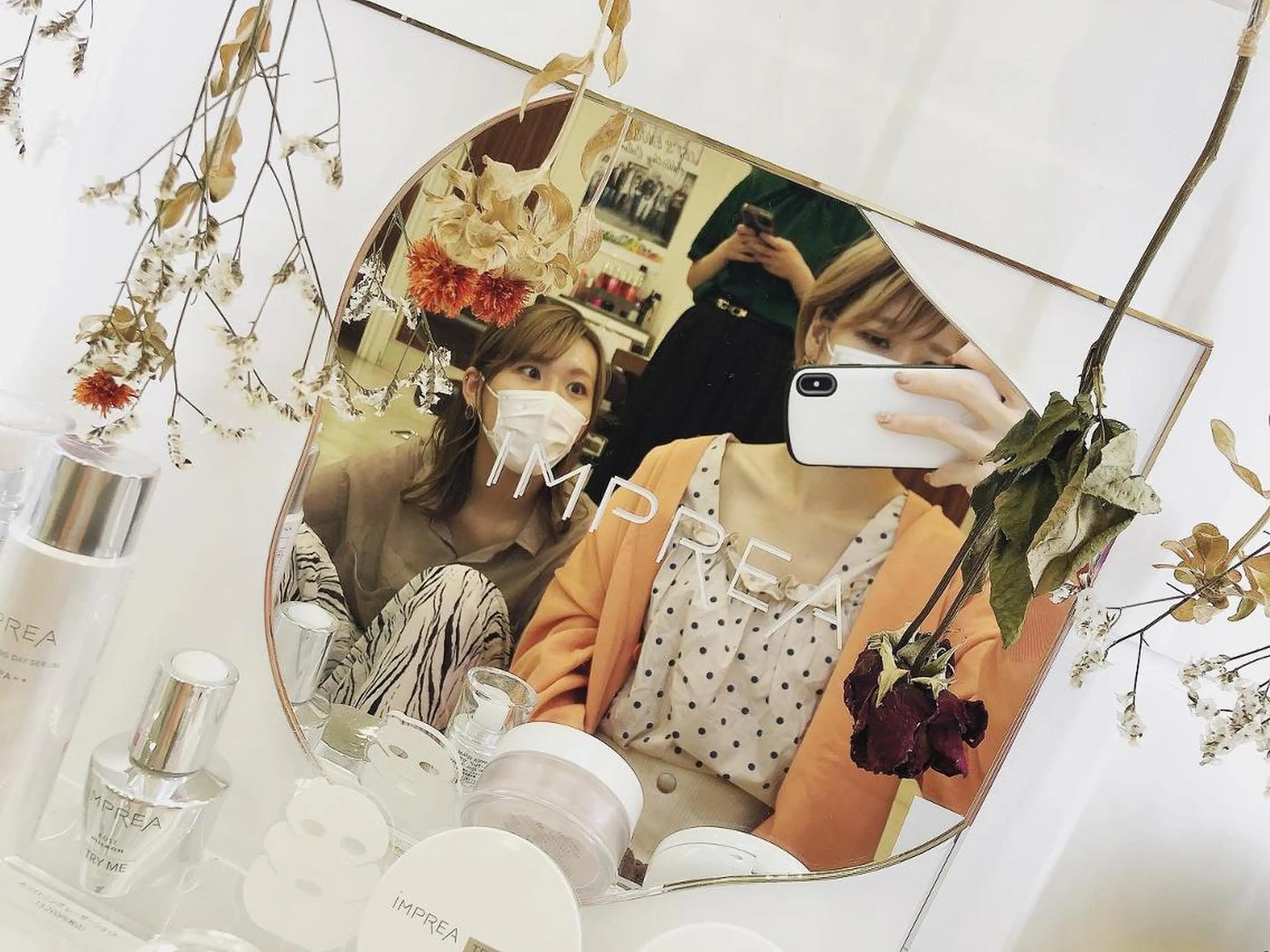 ショート カラー ハイライトカラー インナーカラー ハイライト 髪質改善 縮毛矯正 justbeauty CiNQのヘアスタイル