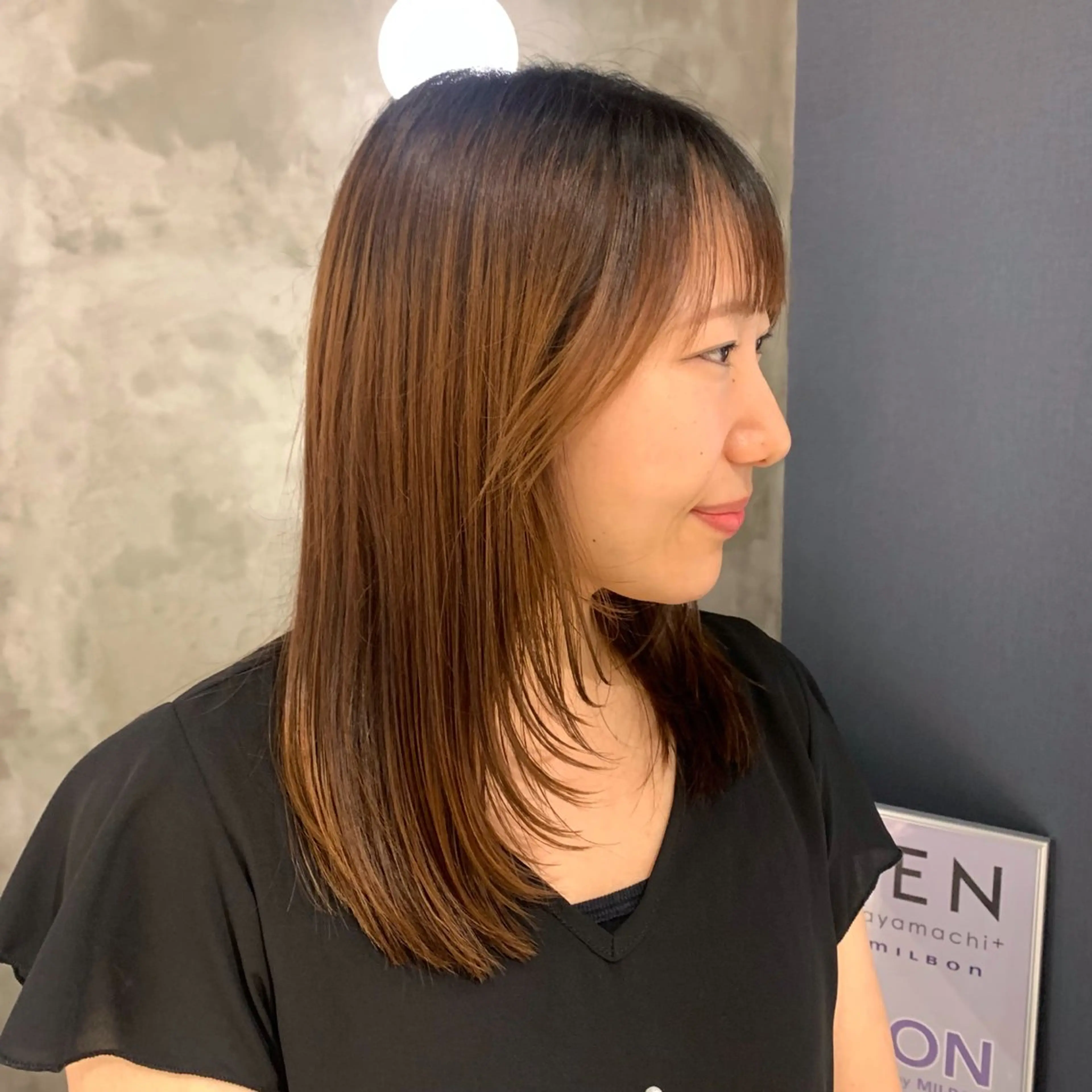 セミロング 顔まわりレイヤー 顔周りカット レイヤーカット カット 田中 優菜のヘアスタイル