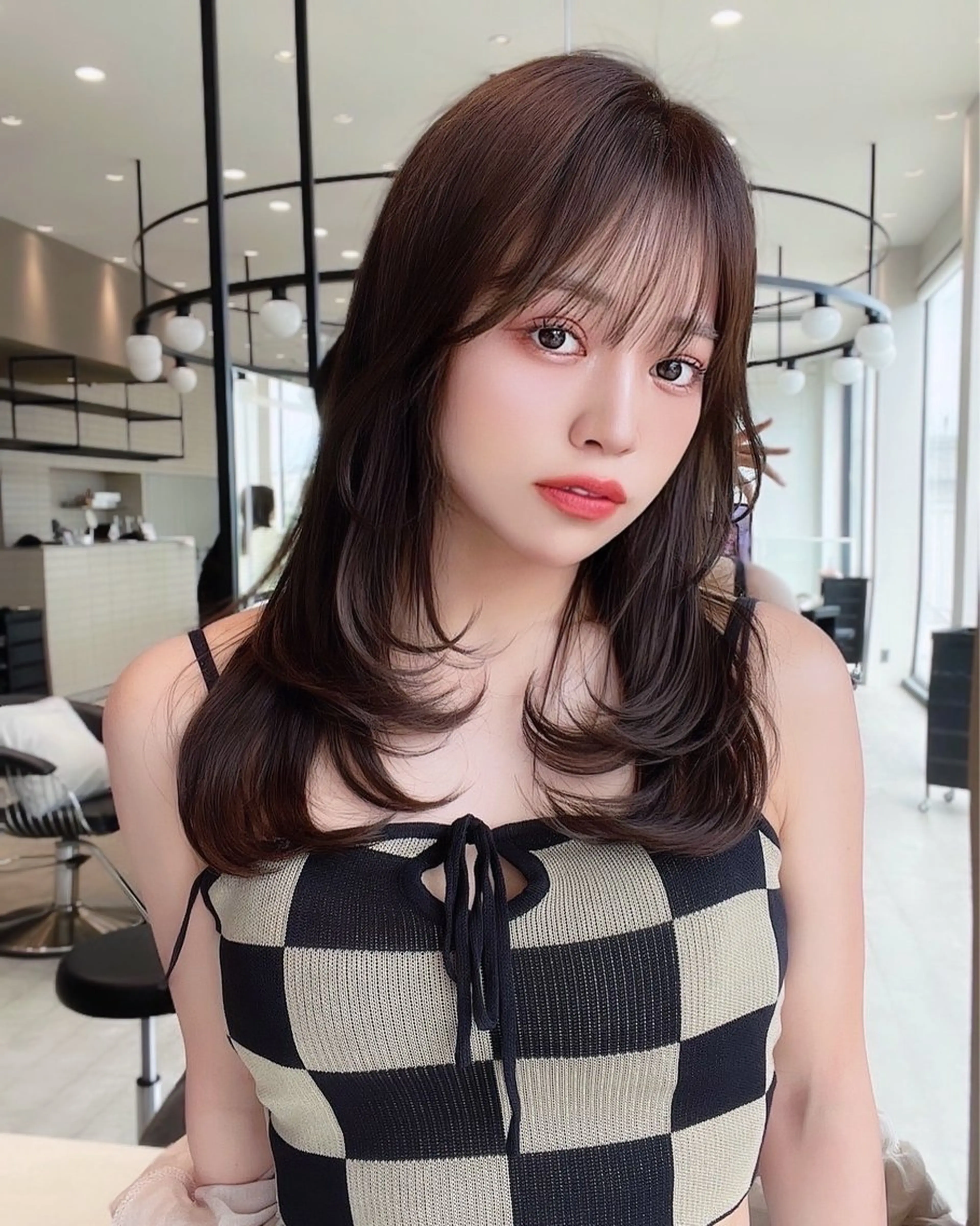 ミディアム カラー レイヤー/髪質改善 /透け感カラー/艶髪のヘアスタイル