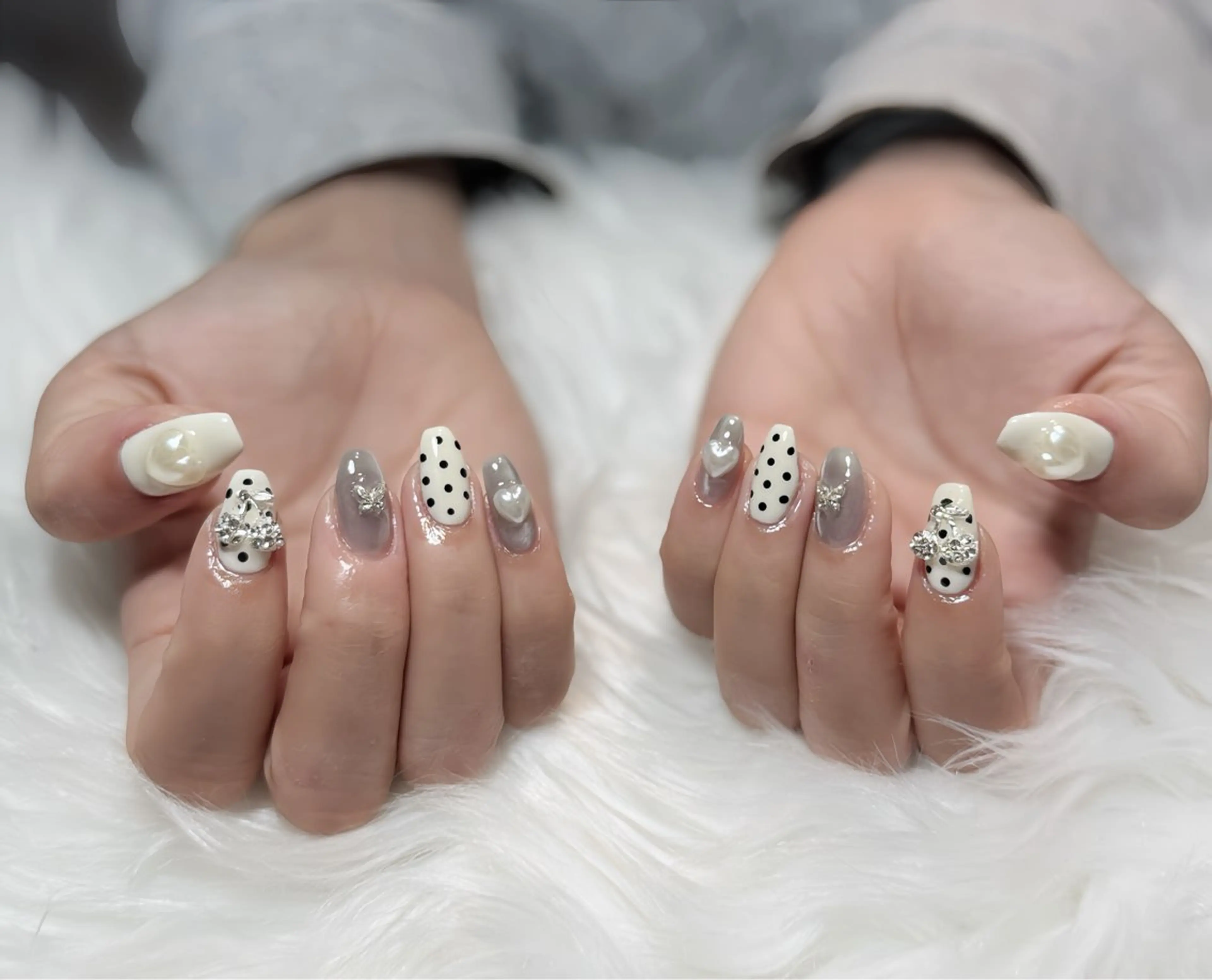 ネイル オーロラネイル チークネイル フットネイル フレンチネイル ジェルネイル ハンドネイル Nichi Nails❤️のネイルデザイン