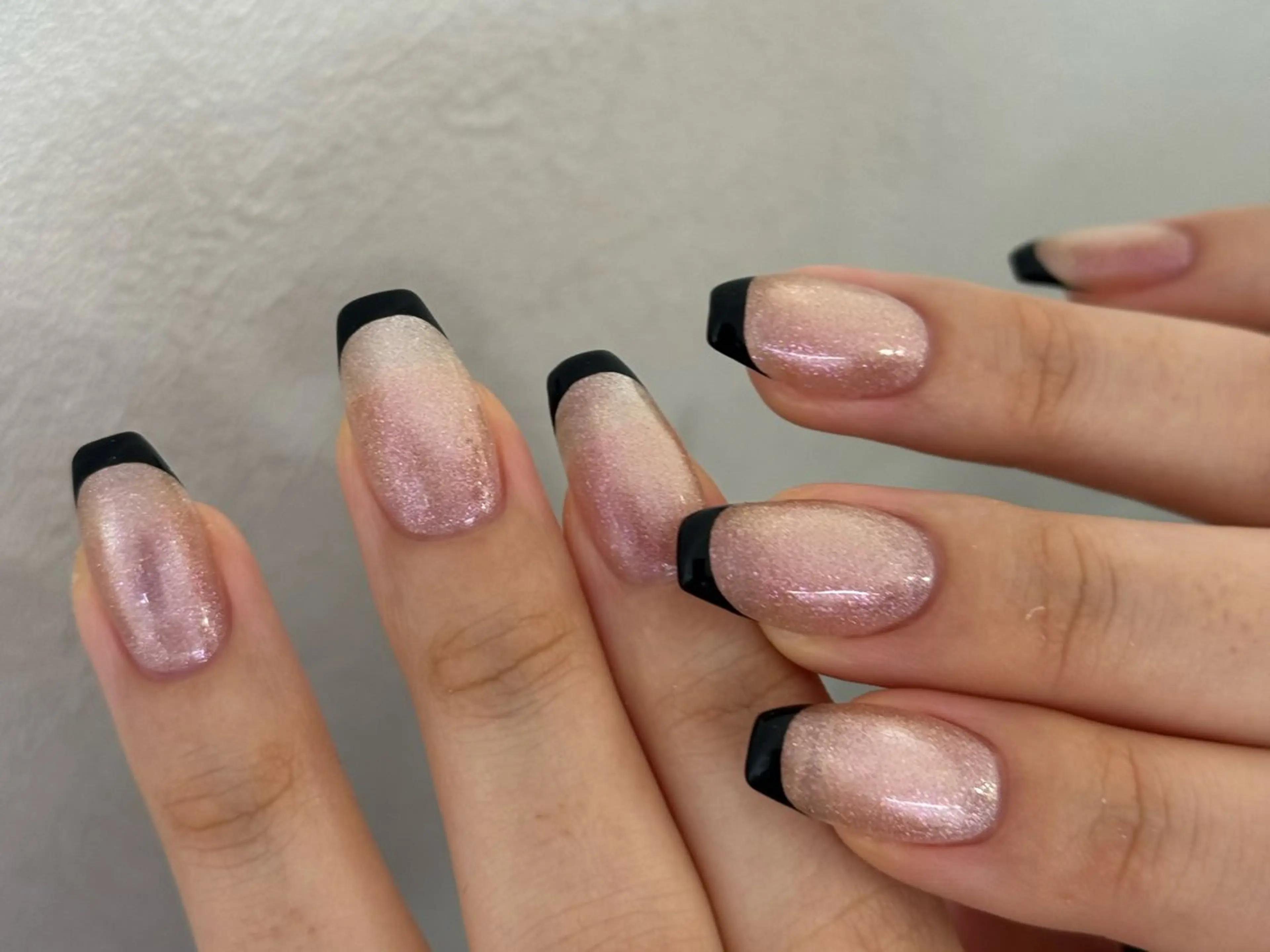 ネイル チークネイル フレンチネイル 韓国ネイル マグネットネイル 持ち込み ハンドネイル Hi nail🎀 池袋kozueのネイルデザイン