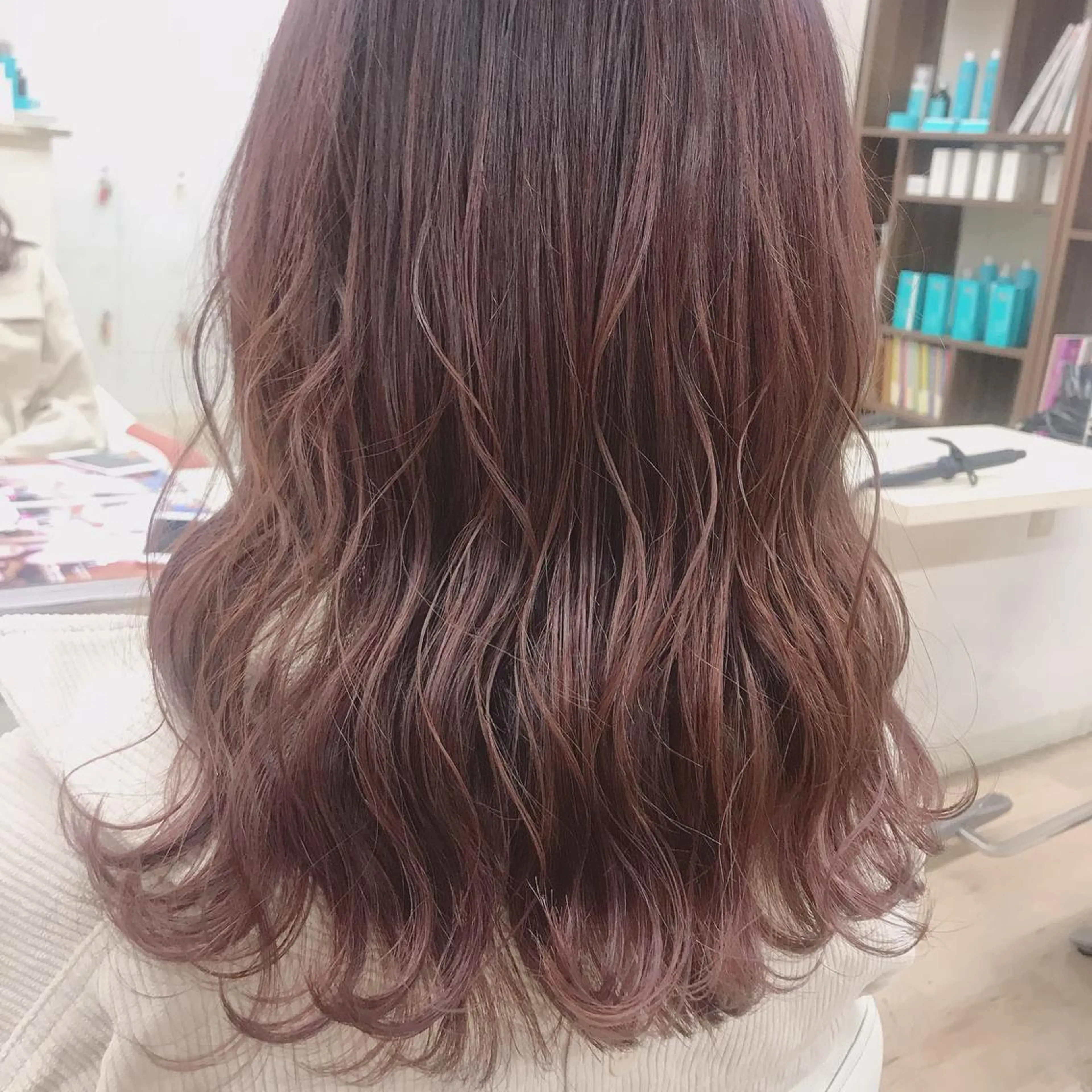 セミロング カラー ピンクカラー beauty: beast 大名店のヘアスタイル