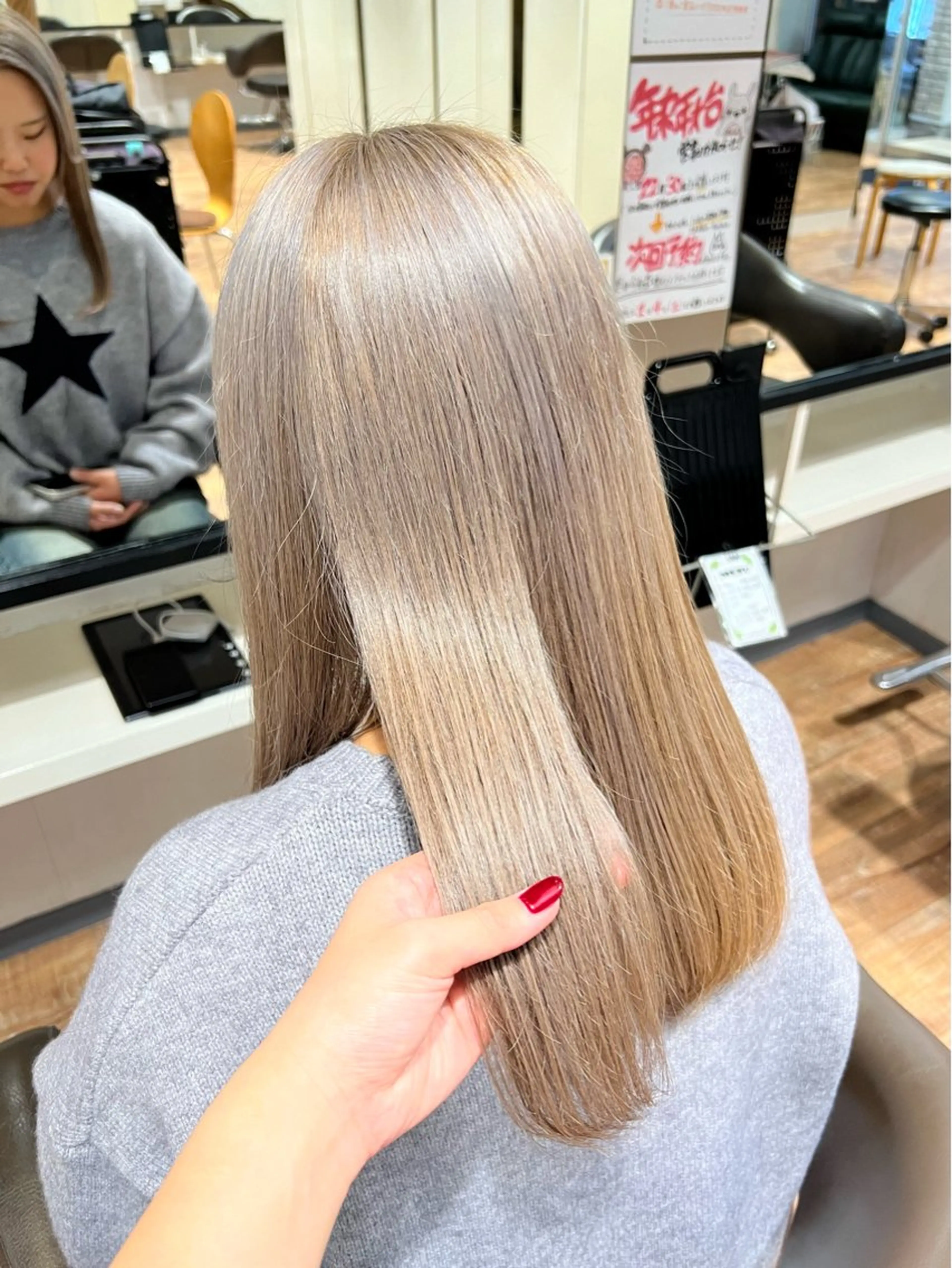 カラー ベージュカラー ヘアカラー トリートメント インナーカラー♡ Nanakoのヘアスタイル