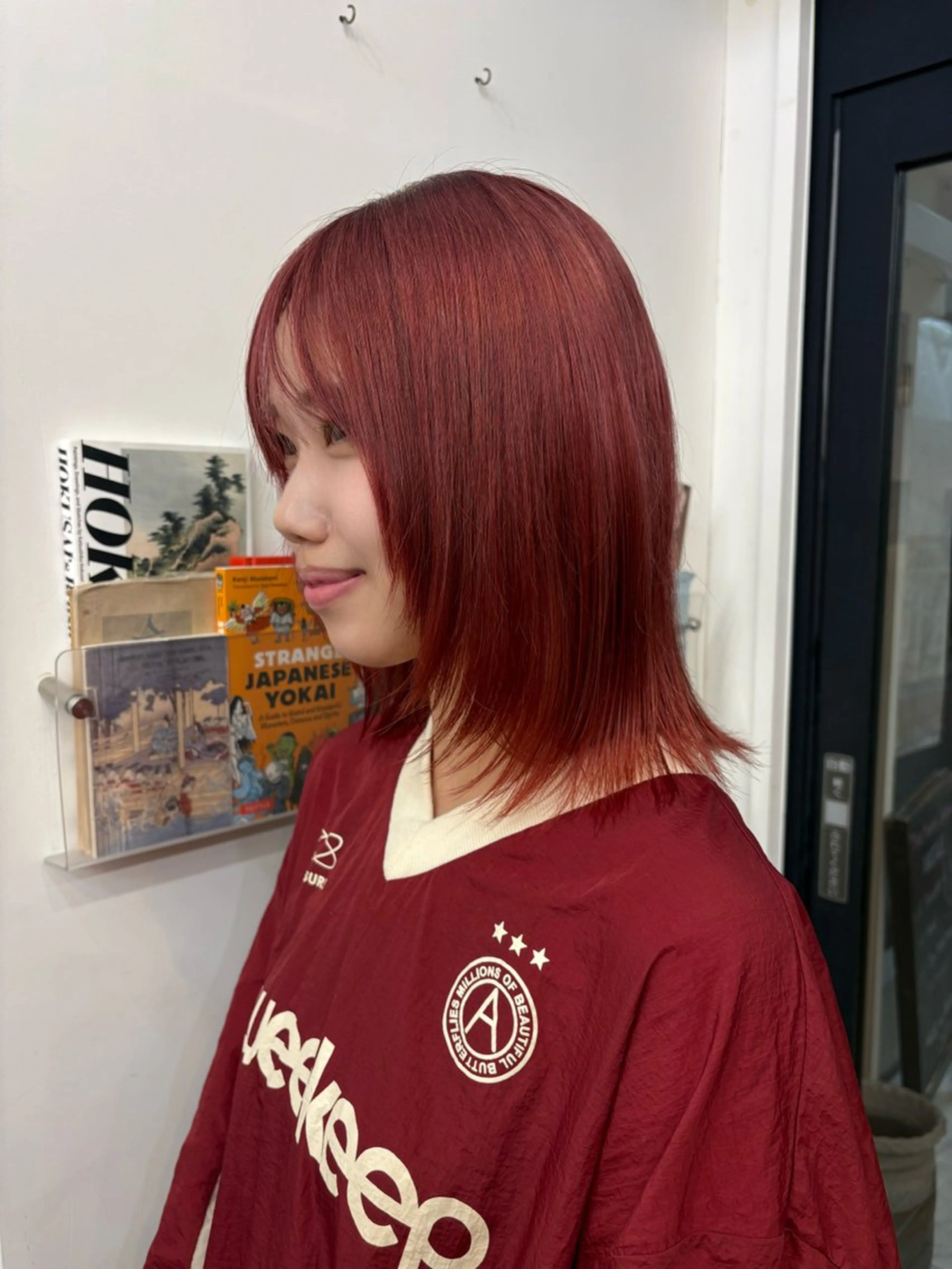 ミディアム ヘアカラー SHIORI🎀 ブリーチ/艶カラーのヘアスタイル