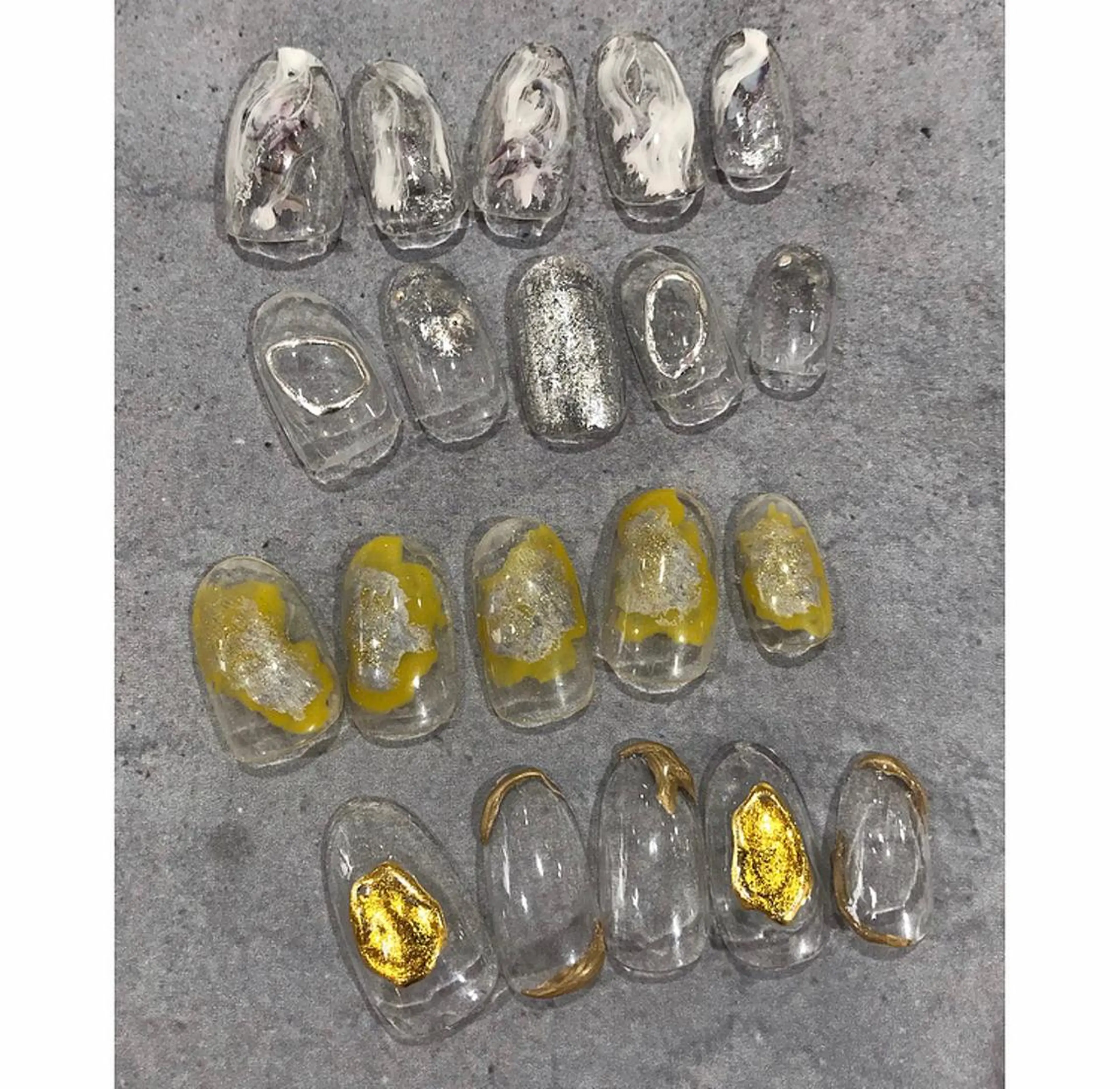 ネイル クリアネイル ニュアンスネイル ハンドネイル nozomi 🌙のネイルデザイン