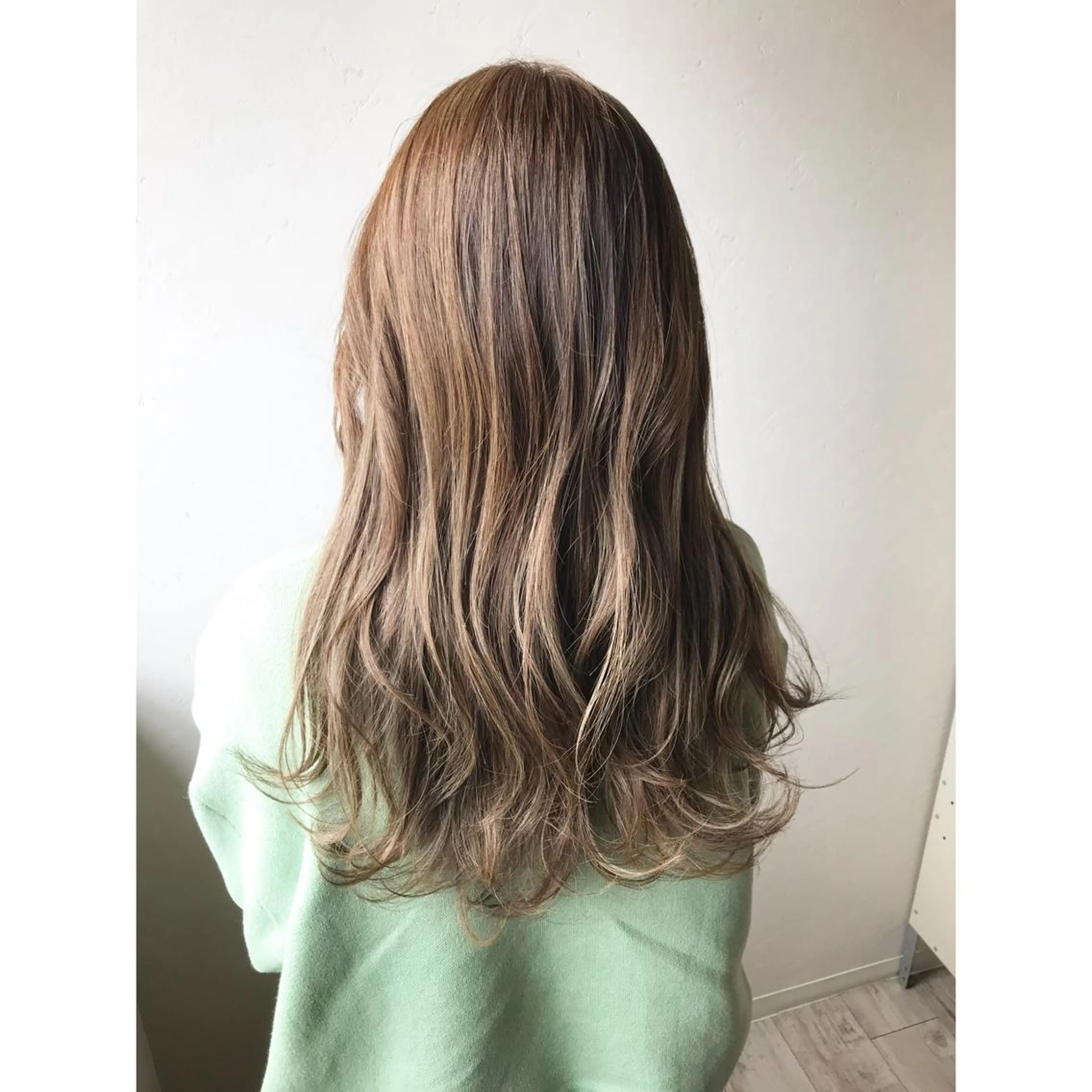 ロング カラー ベージュカラー グラデーションカラー ハイライトカラー ミルクティーベージュ ハイライト 藤田稔 /ショートのその他イメージ