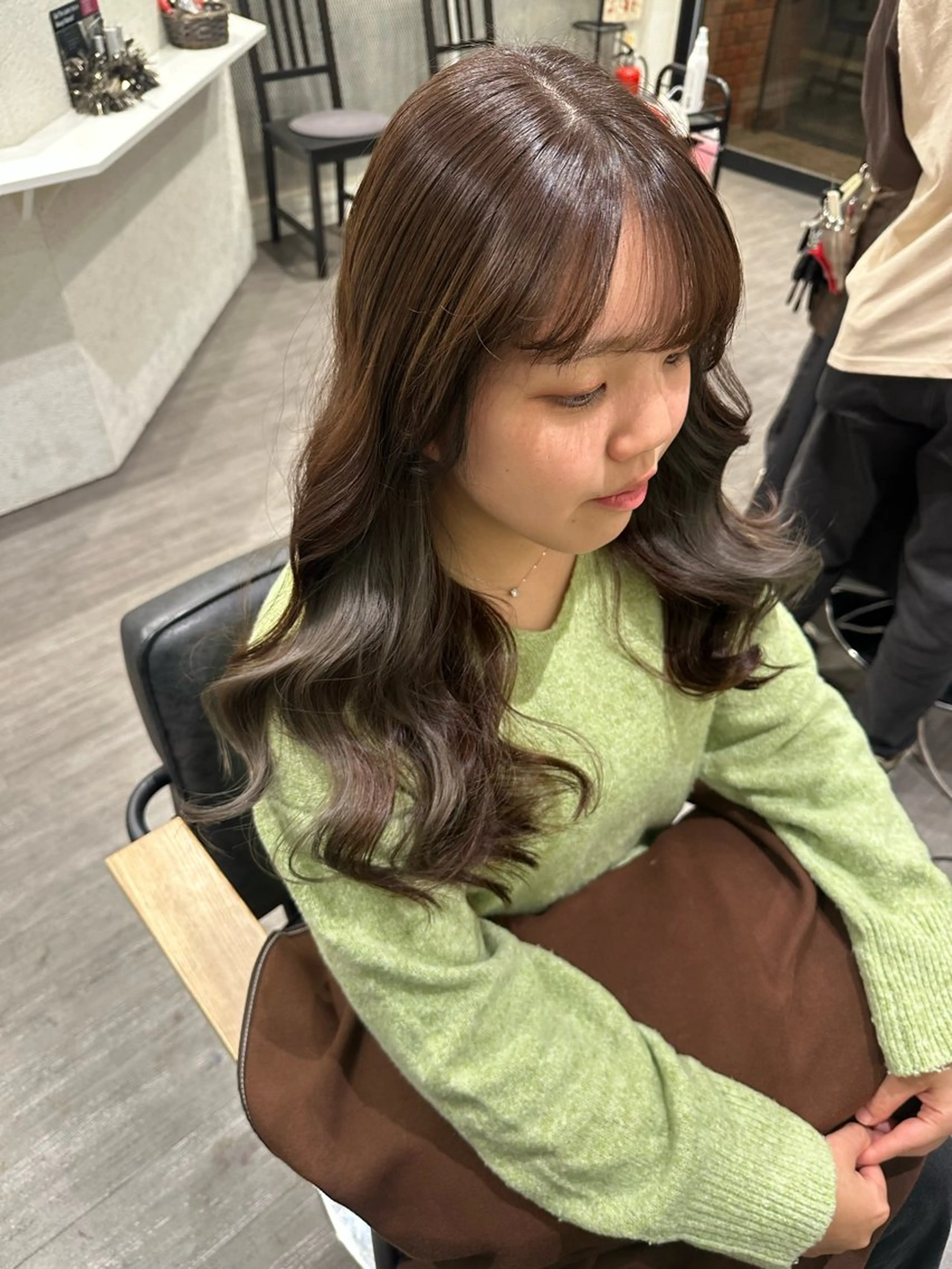 セミロング カラー アッシュ アッシュブラウン ブラウンカラー 艶髪レイヤー上田 紗也🇰🇷💗のヘアスタイル